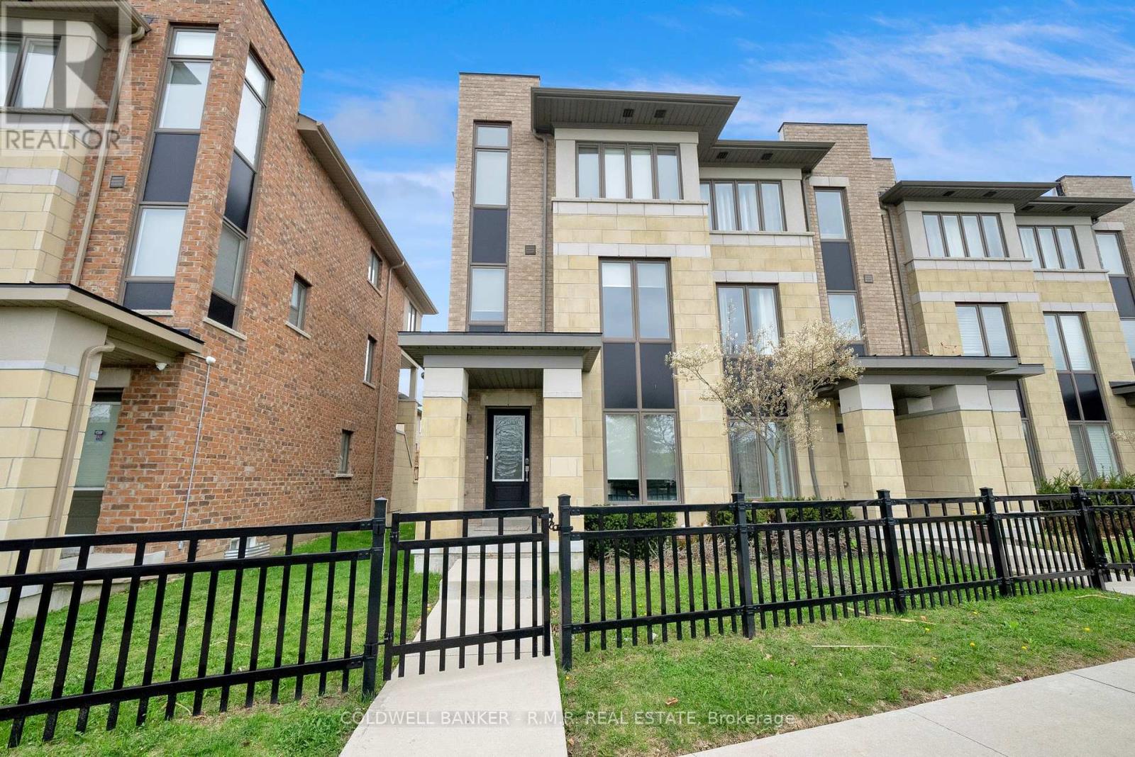 83 - 15 SHAWFIELD WAY, Whitby, Ontario