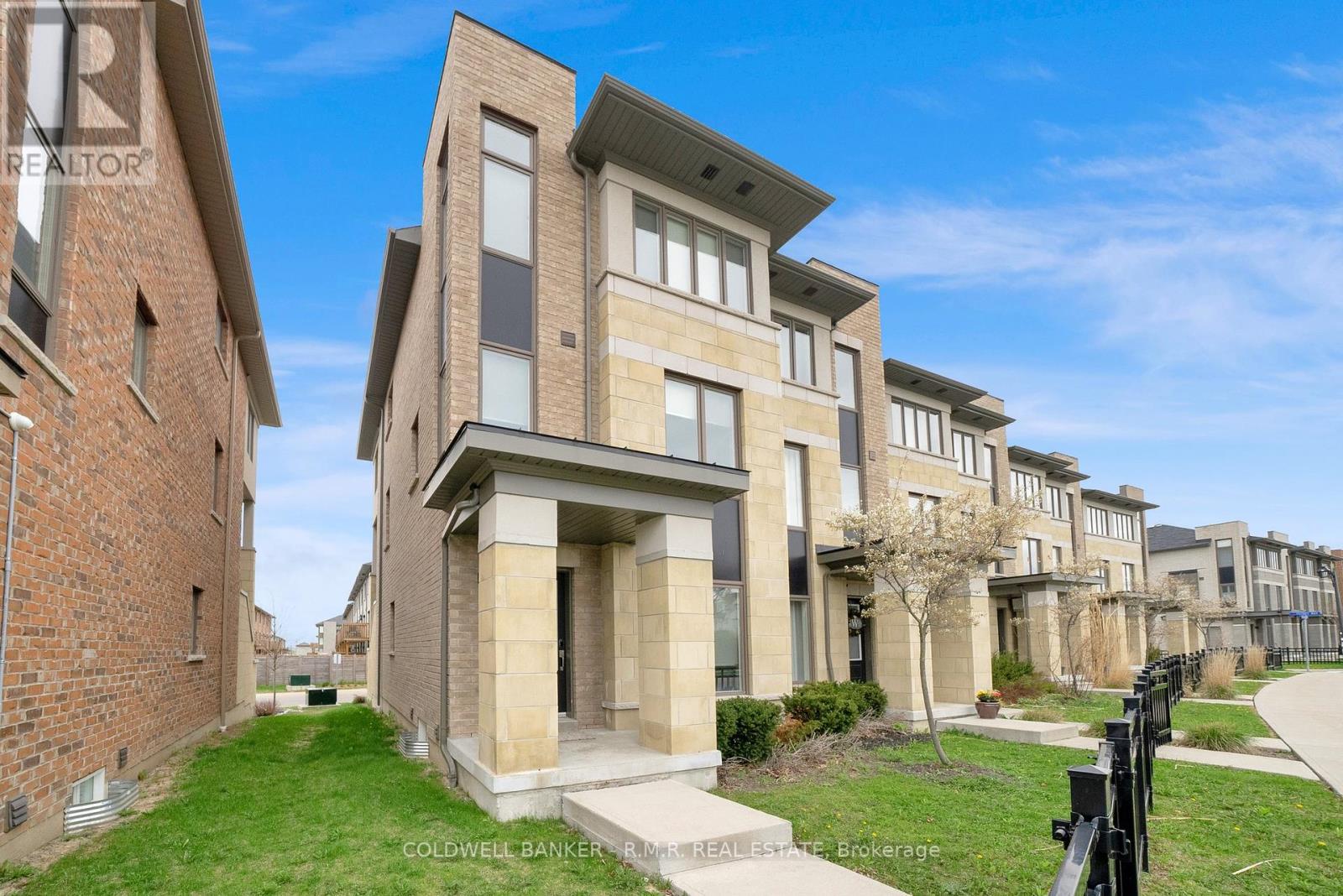 Property at 83 - 15 SHAWFIELD WAY image 2