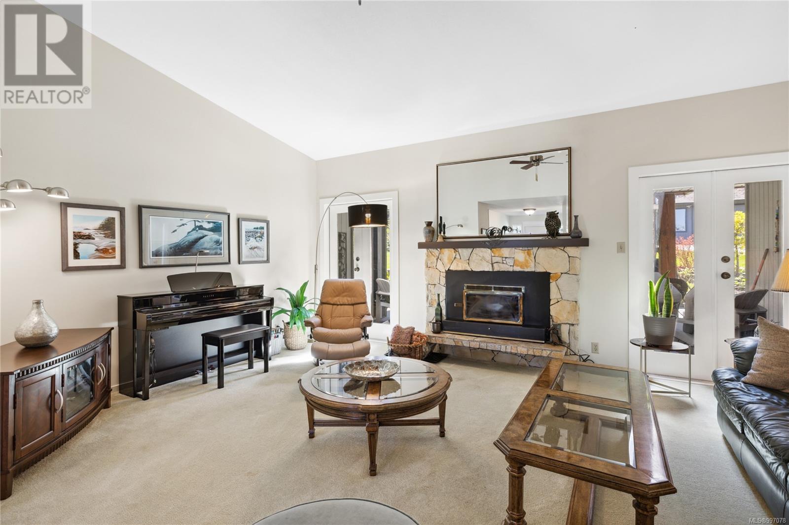 Property at 7955 Southwind Dr image 3