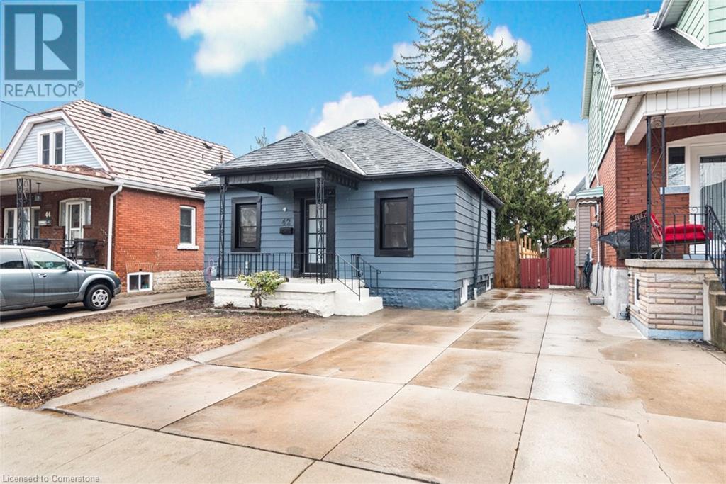42 CAMERON Avenue N, Hamilton, Ontario