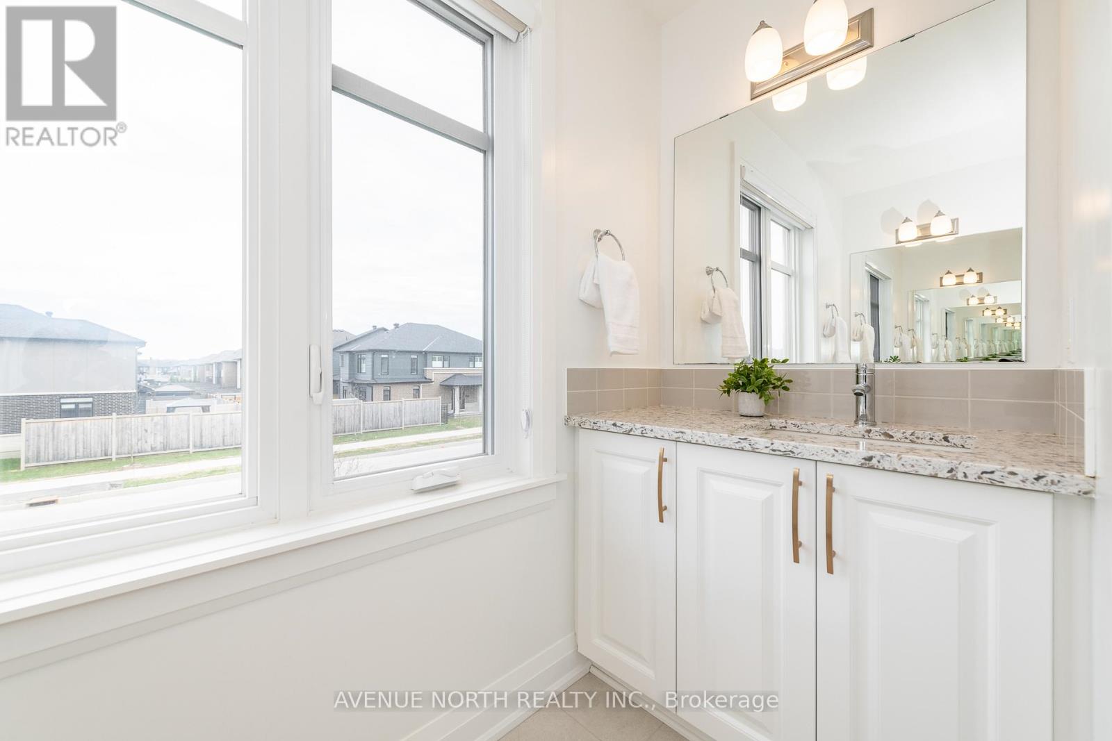 3339 Findlay Creek Drive, Ottawa, Ontario  K1T 0V4 - Photo 29 - X12136324