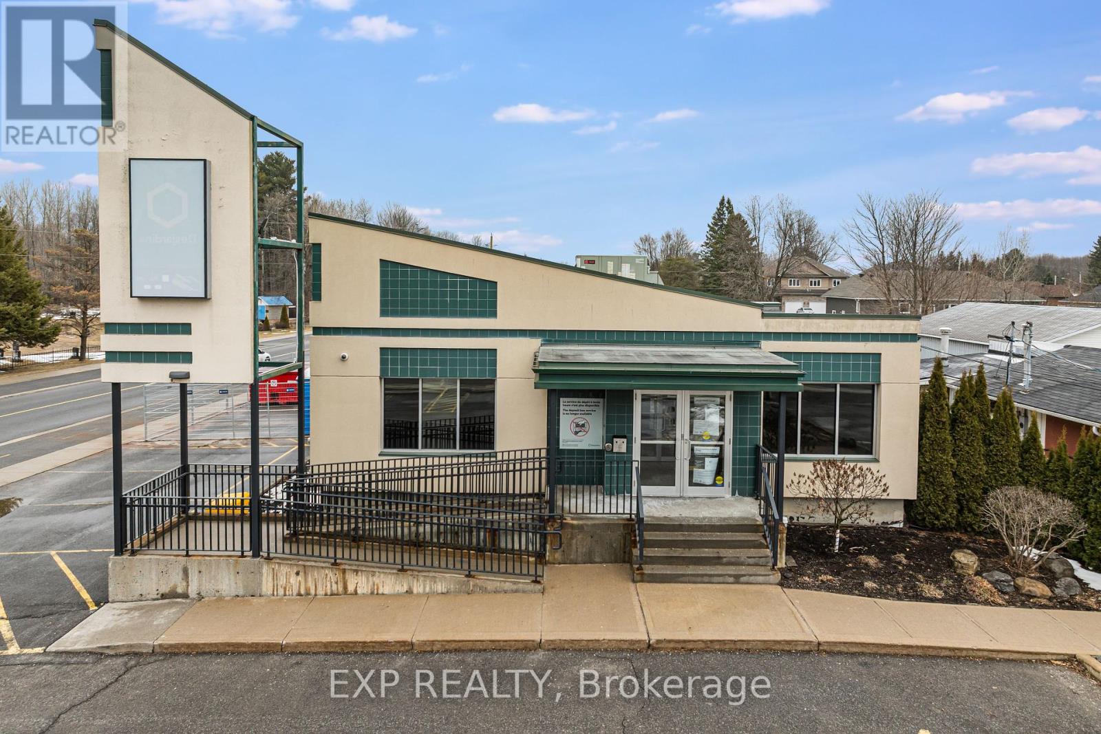 523 Limoges Road Ne, The Nation, Ontario  K0A 2M0 - Photo 1 - X12136360