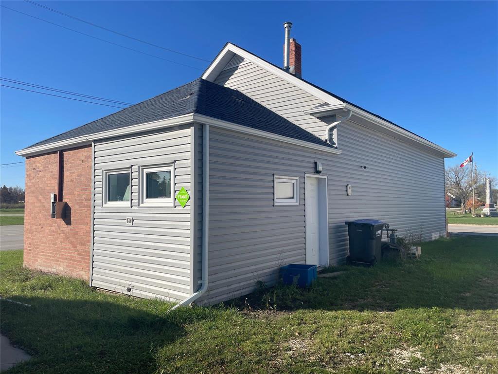 12 Main Street N, Elm Creek, Manitoba  R0G 0N0 - Photo 1 - 202510360