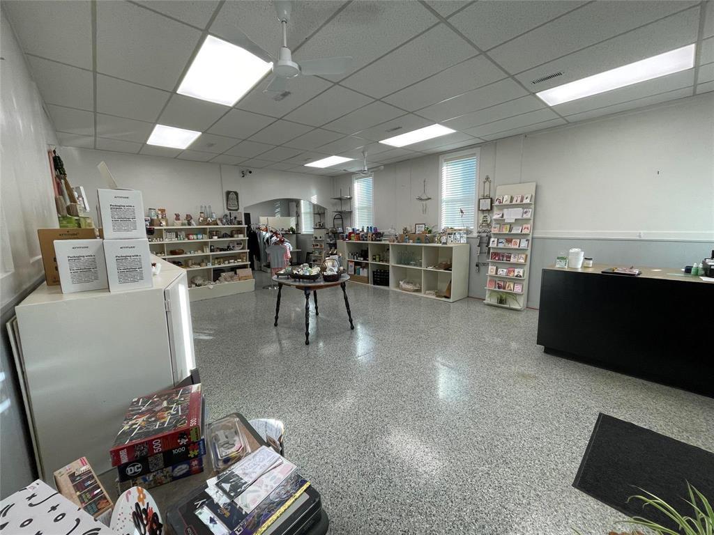 12 Main Street N, Elm Creek, Manitoba  R0G 0N0 - Photo 11 - 202510360