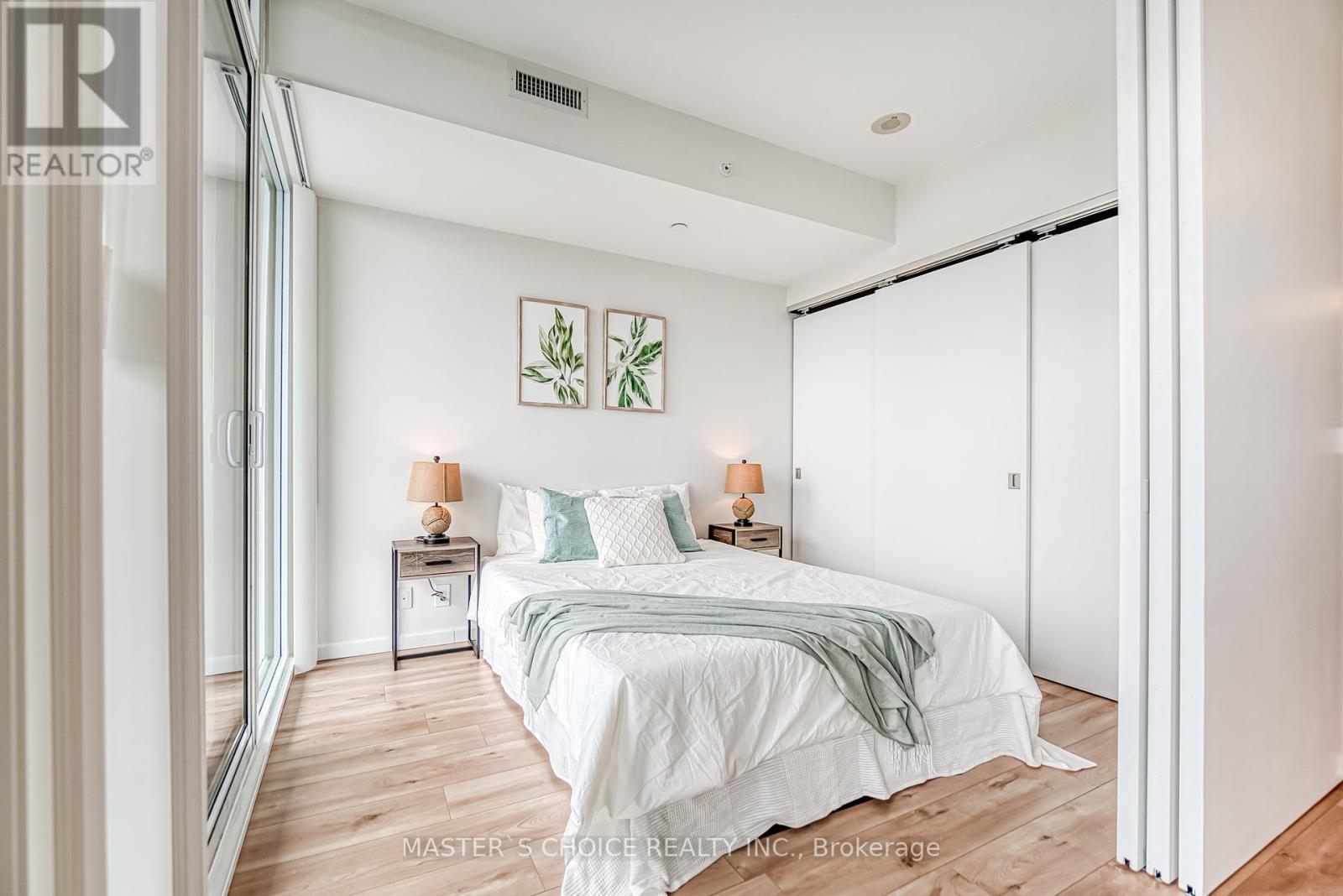 2806 - 125 Peter Street, Toronto, Ontario  M5V 2G9 - Photo 16 - C12136364