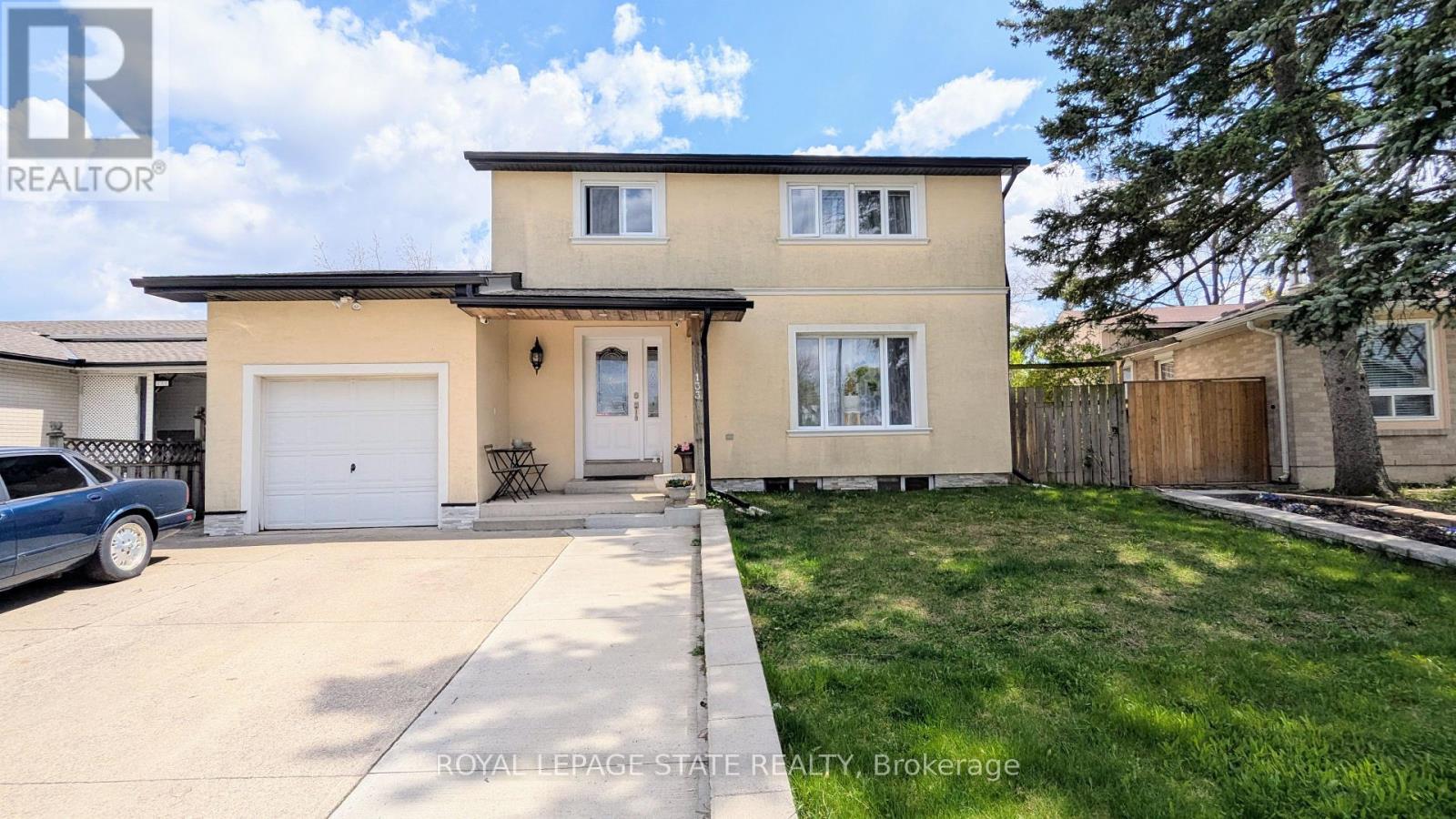 133 Chilton Drive, Hamilton (Stoney Creek Mountain), Ontario  L8J 1L8 - Photo 1 - X12121587