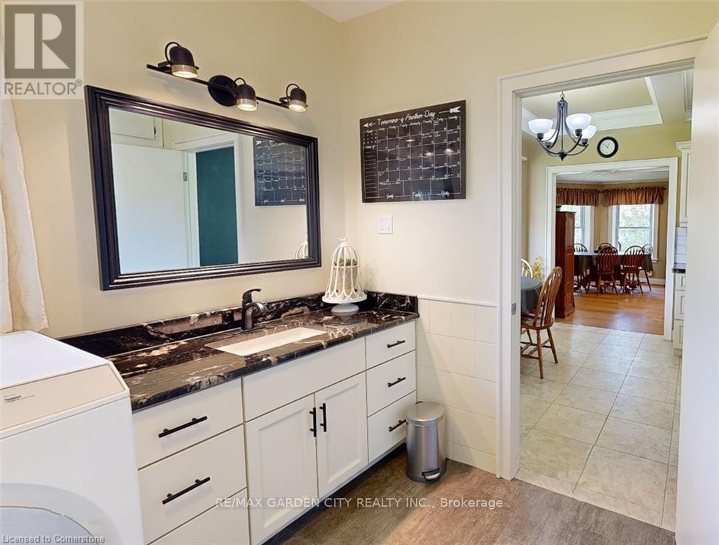 4201 Mountain Street, Lincoln, Ontario  L0R 1B0 - Photo 10 - X12135217