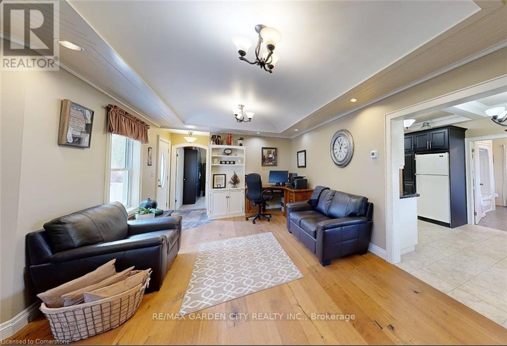4201 Mountain Street, Lincoln, Ontario  L0R 1B0 - Photo 17 - X12135217