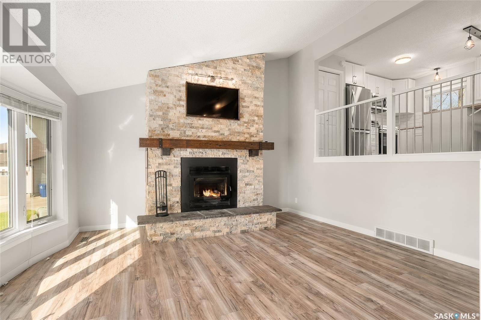 Property at 367 Costigan CRESCENT image 2