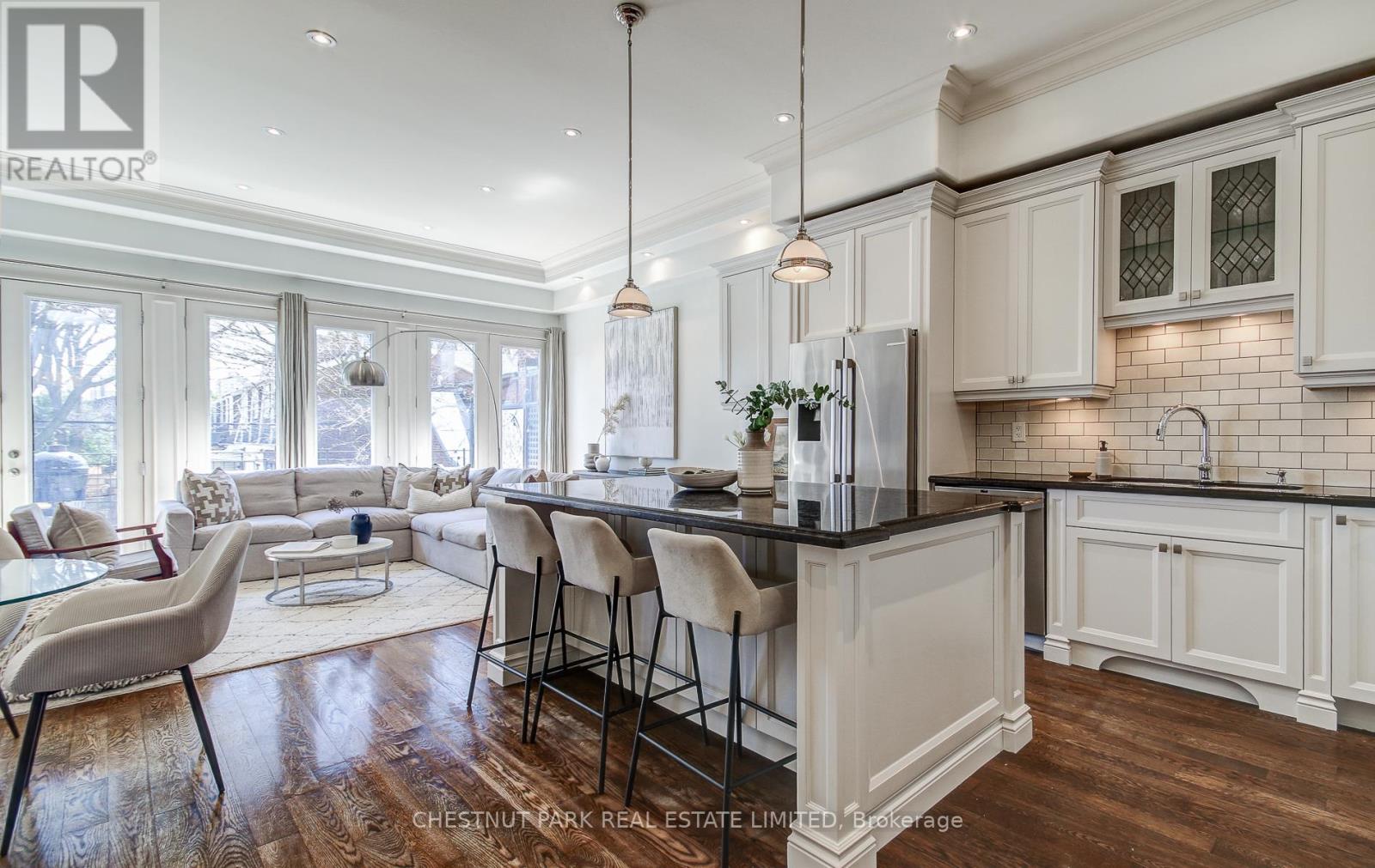 249 SHELDRAKE BOULEVARD, Toronto, Ontario