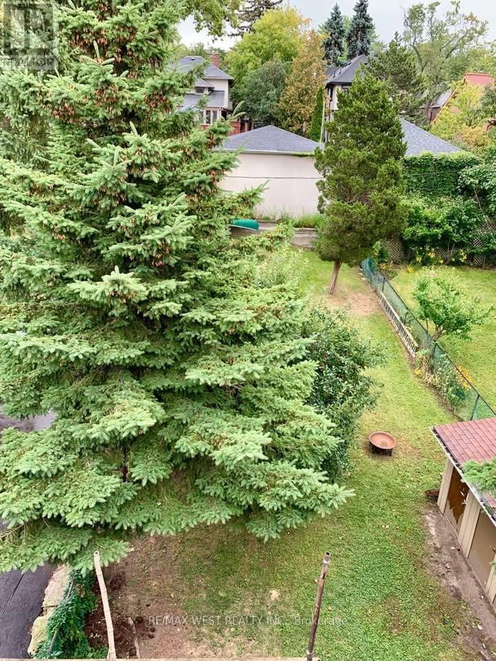 413 Parkside Drive, Toronto, Ontario  M6R 2Z7 - Photo 38 - W12134752