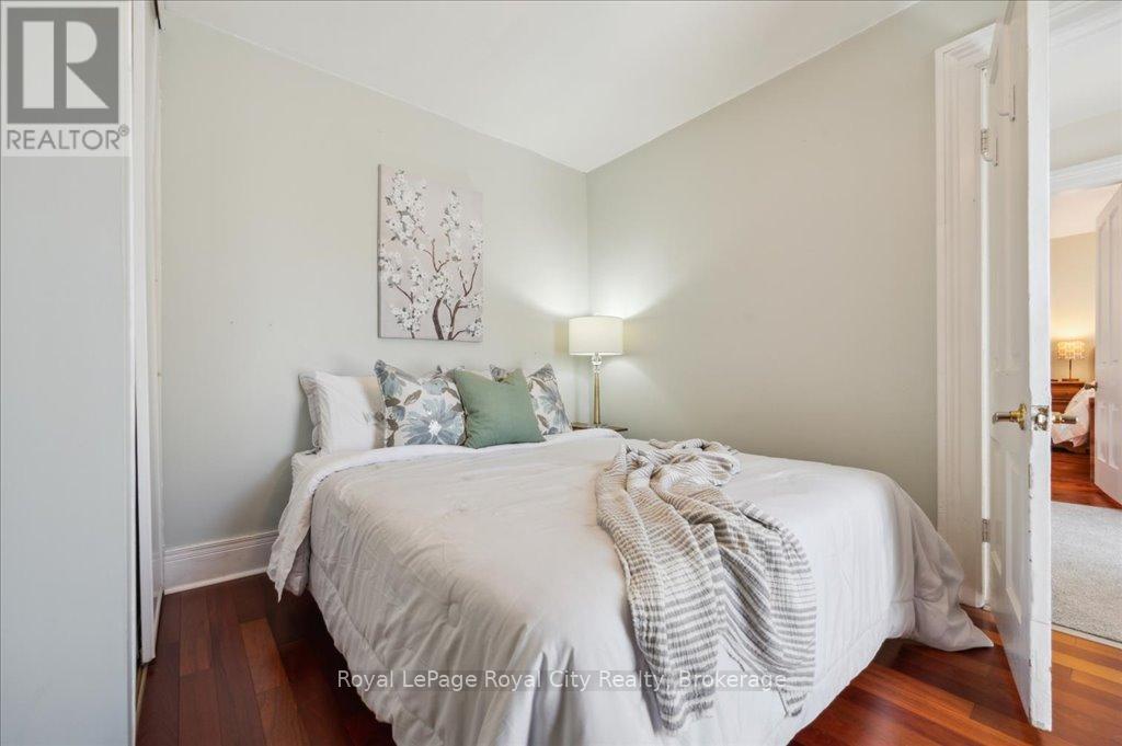 259 Garafraxa Street E, Centre Wellington (Fergus), Ontario  N1M 1E2 - Photo 24 - X12110909