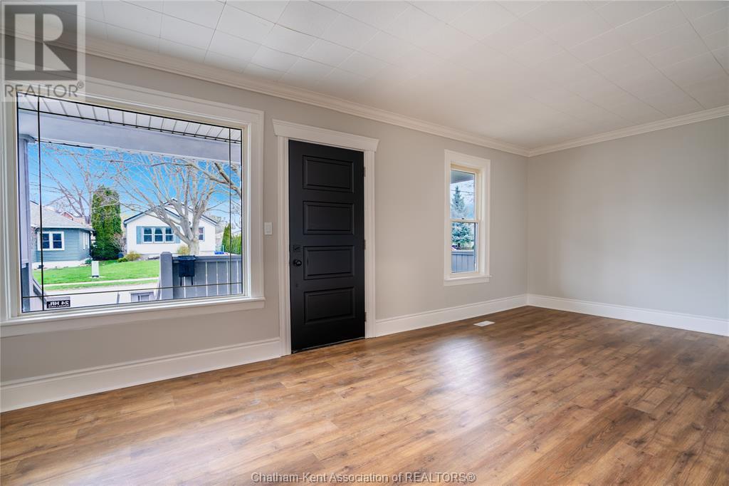 Property at 250 Forest STREET image 4