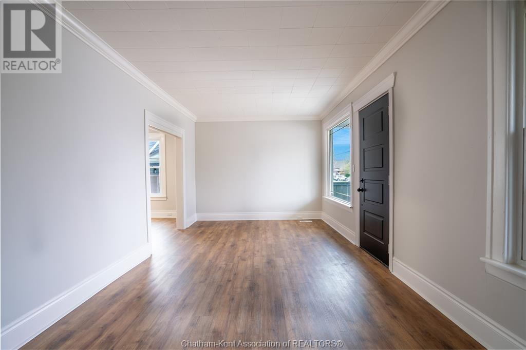 Property at 250 Forest STREET image 5