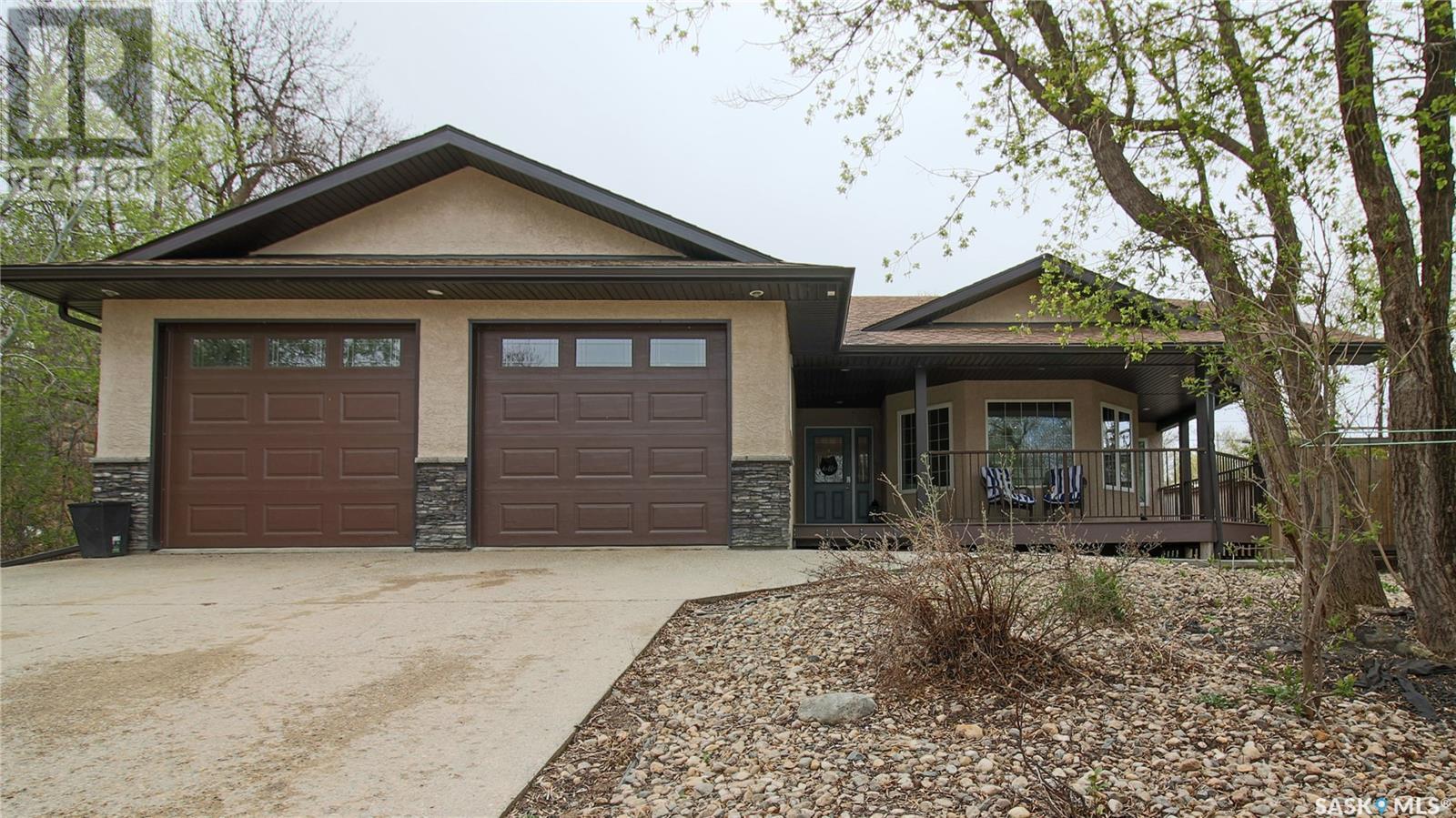 Property at 471 NICOLL AVENUE image 1