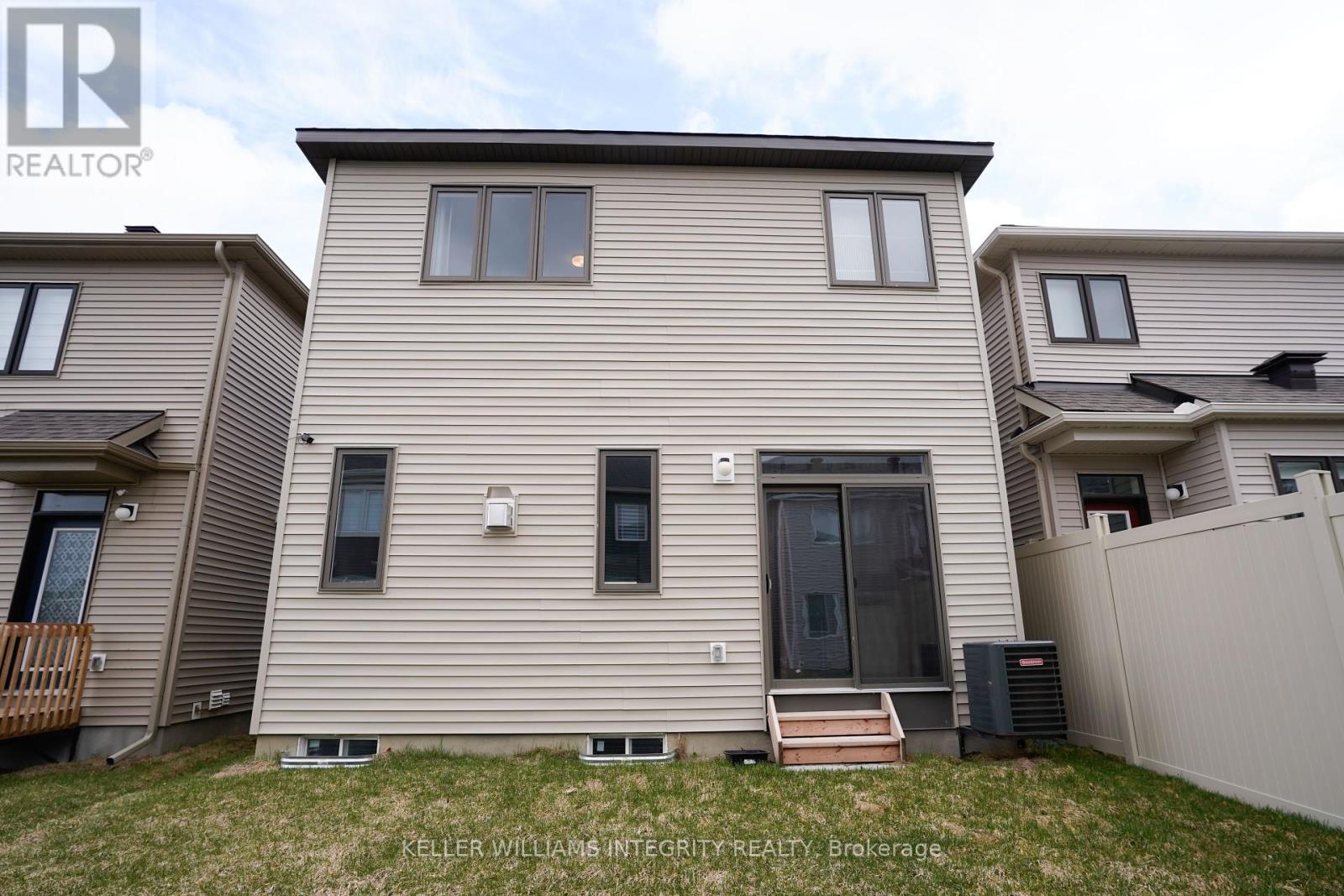 331 Crossway Terrace, Ottawa, Ontario  K2S 2Z3 - Photo 14 - X12136252