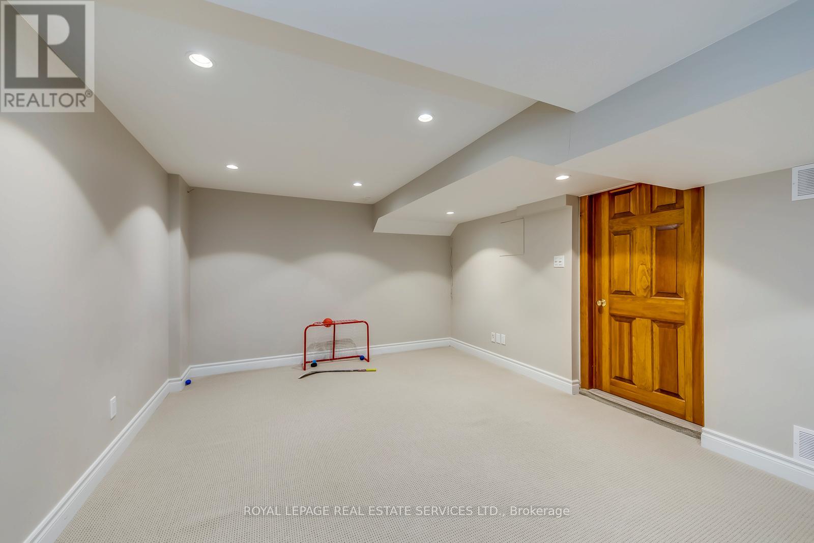 1460 Caulder Drive, Oakville (Mo Morrison), Ontario  L6J 5S9 - Photo 41 - W12136400