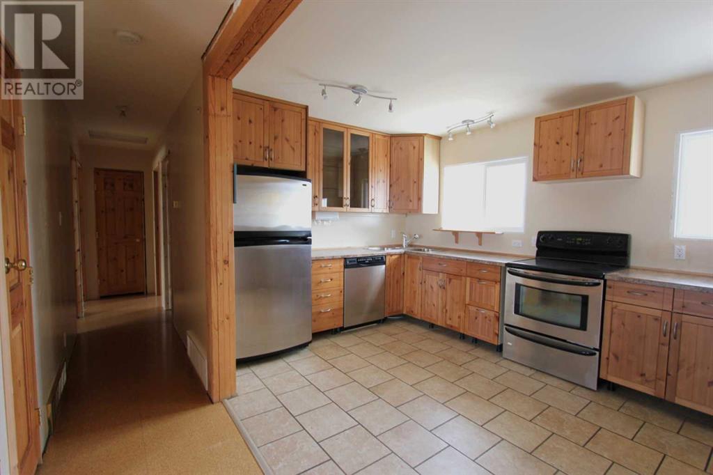 4810 55 Avenue, Valleyview, Alberta  T0H 3N0 - Photo 3 - A2152679