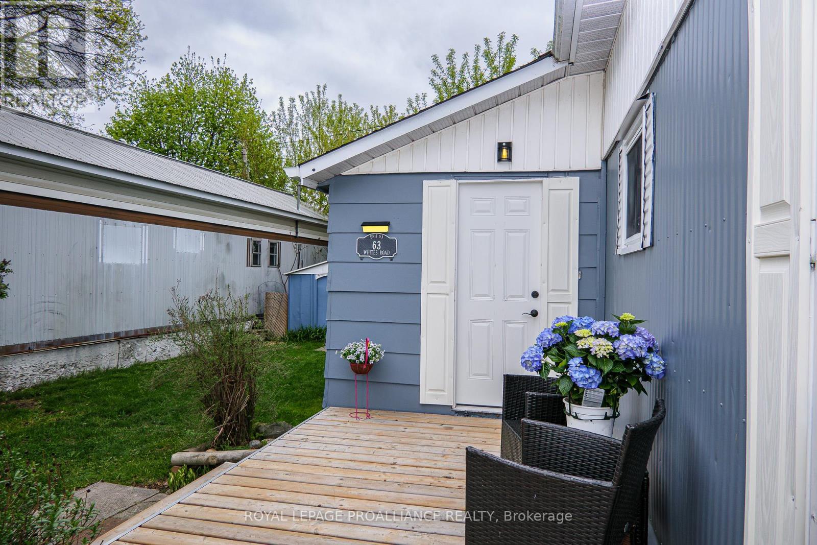 63 - 63 Whites Road, Quinte West, Ontario  K8V 5P5 - Photo 10 - X12136430