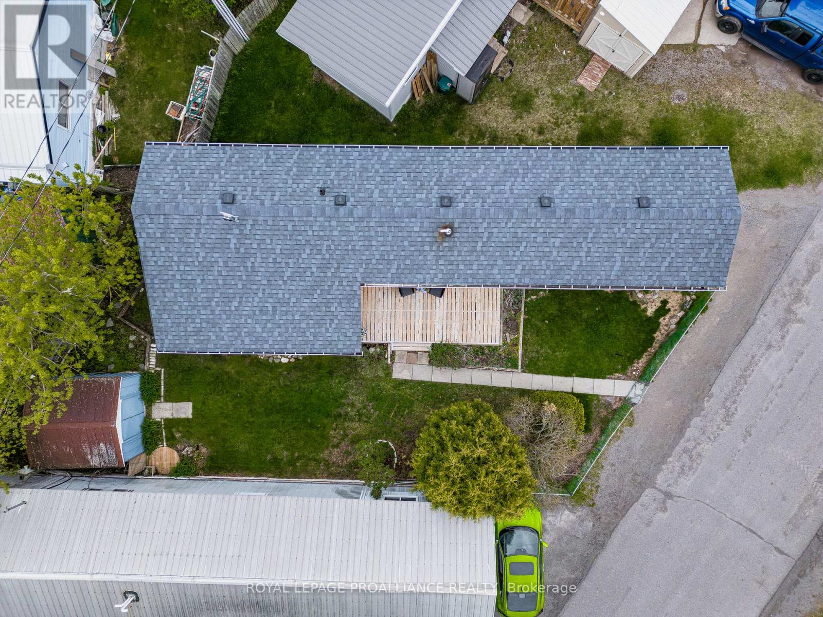 63 - 63 Whites Road, Quinte West, Ontario  K8V 5P5 - Photo 11 - X12136430
