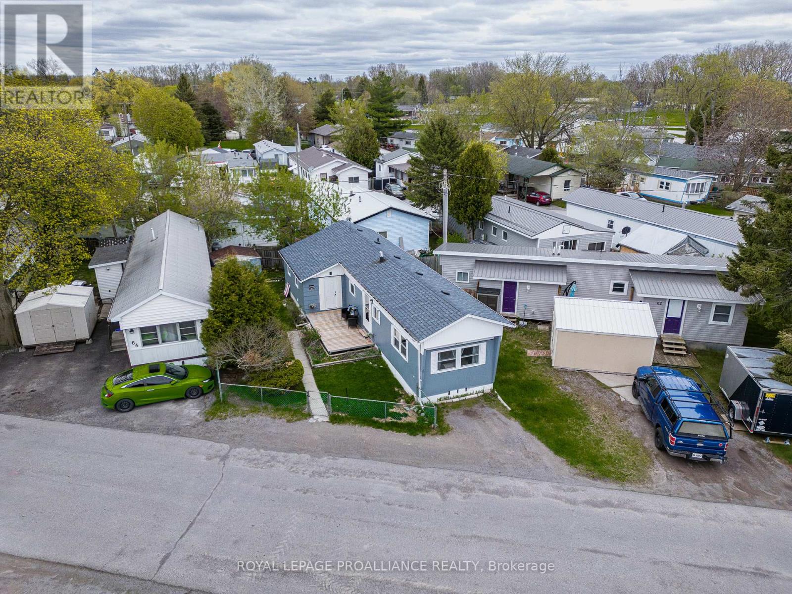 63 - 63 Whites Road, Quinte West, Ontario  K8V 5P5 - Photo 2 - X12136430