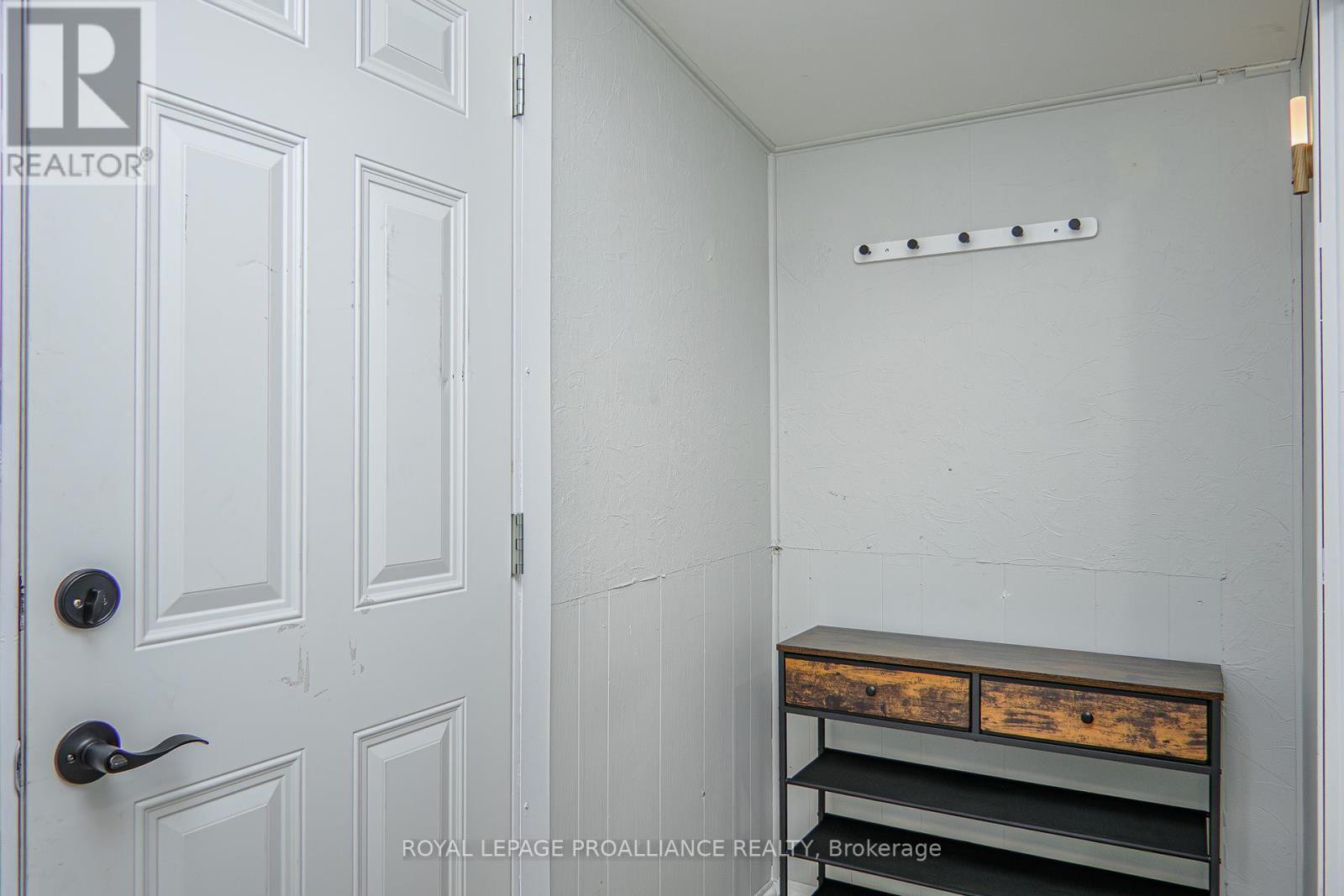 63 - 63 Whites Road, Quinte West, Ontario  K8V 5P5 - Photo 28 - X12136430