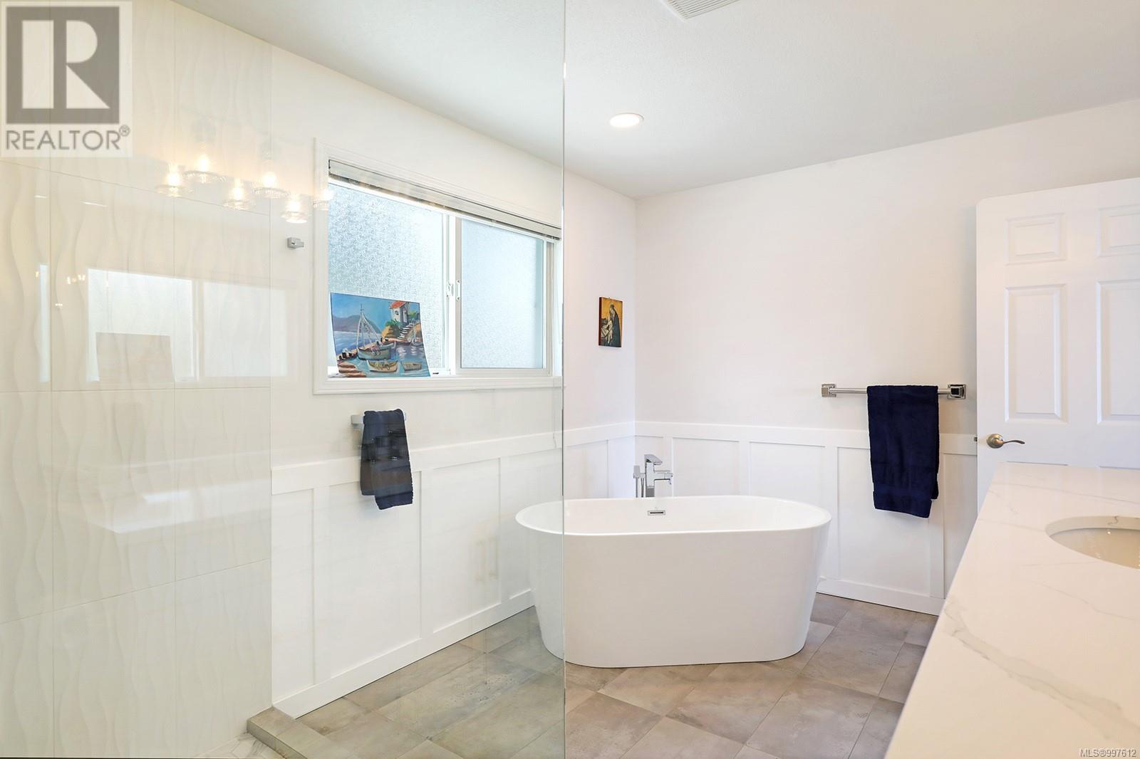 5037 Seaview Dr, Bowser, British Columbia  V0R 1G0 - Photo 24 - 997612