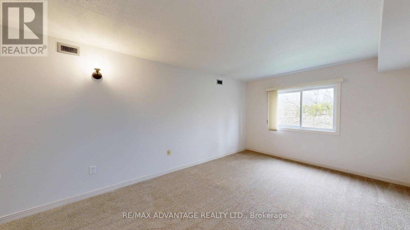 Photo 21 of 32 for 408 - 693 Windermere Road