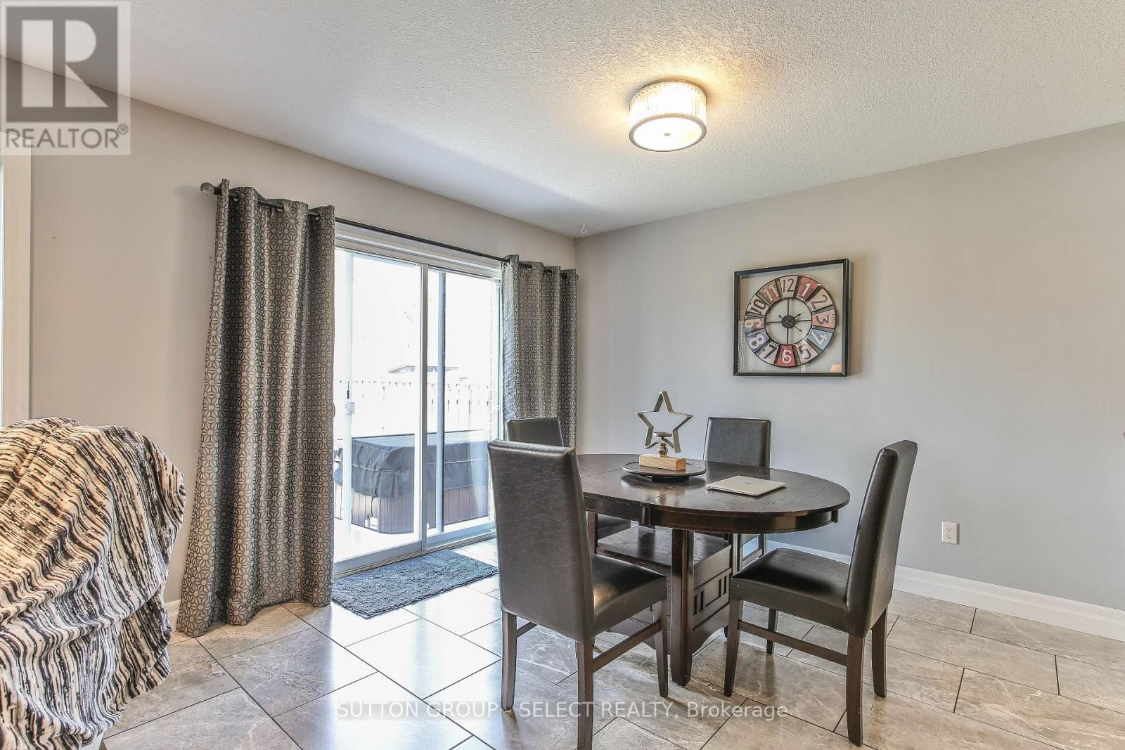1884 Frederick Crescent, London East, Ontario  N5W 0A5 - Photo 10 - X12136505