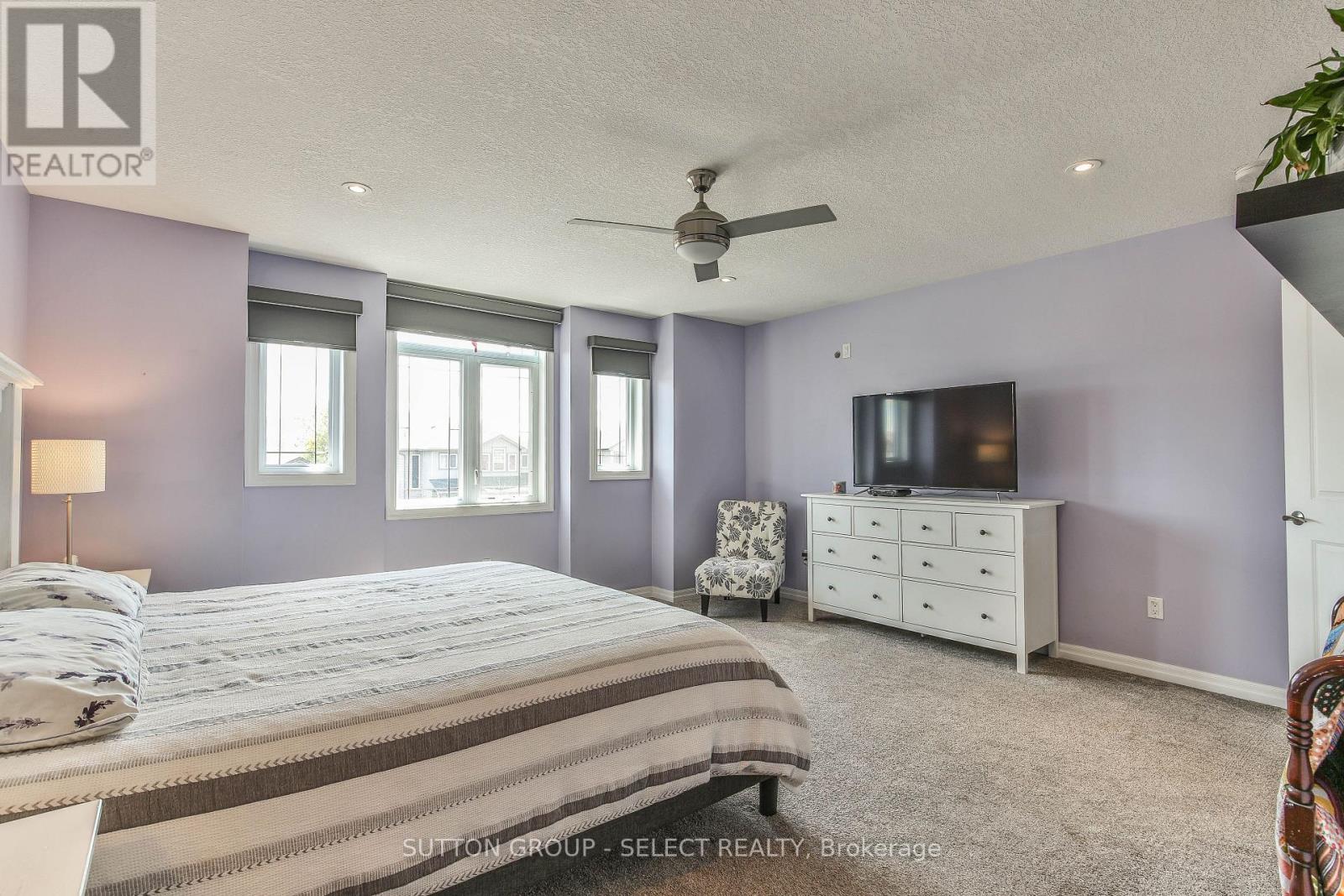 1884 Frederick Crescent, London East, Ontario  N5W 0A5 - Photo 21 - X12136505
