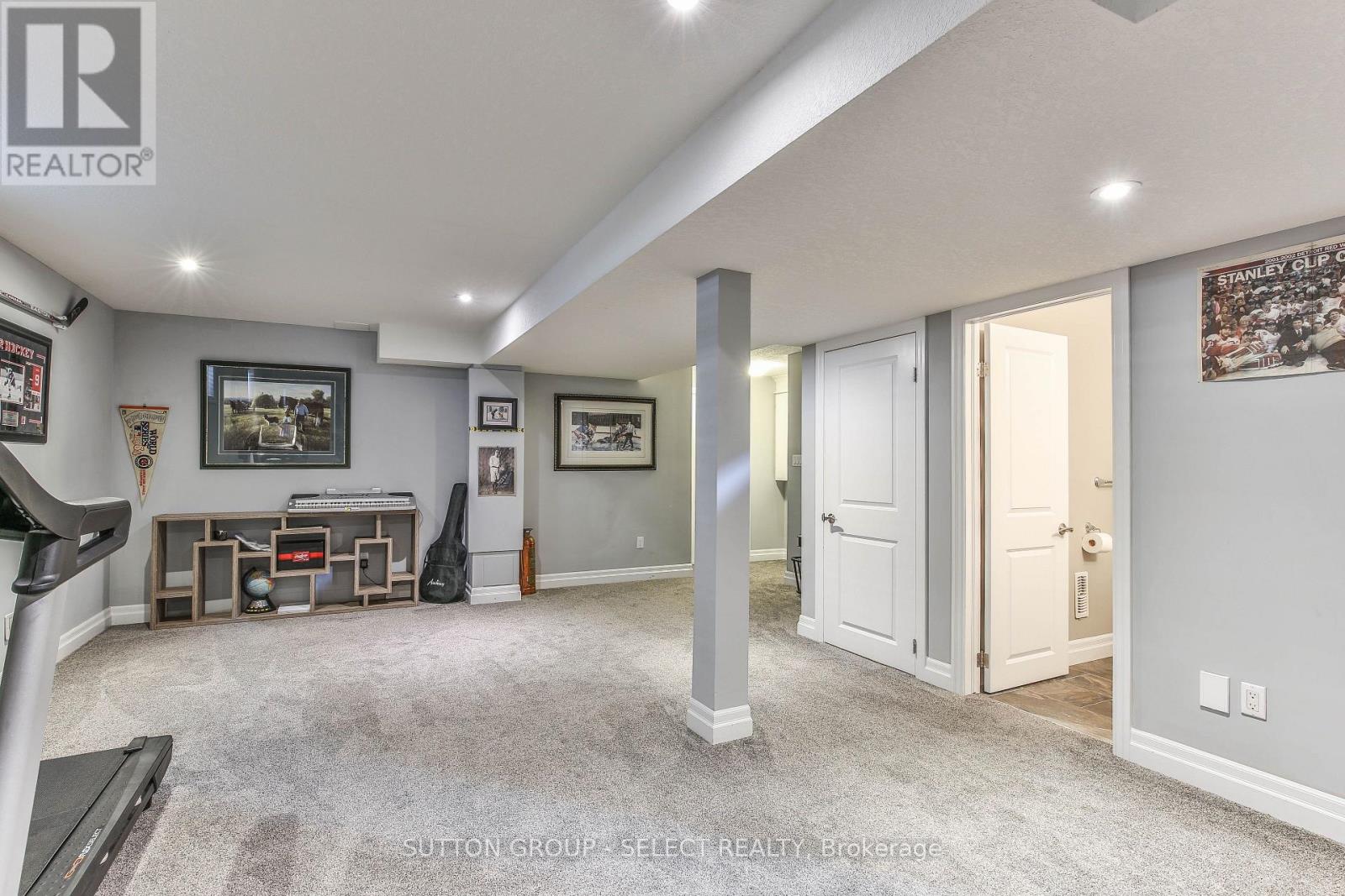1884 Frederick Crescent, London East, Ontario  N5W 0A5 - Photo 30 - X12136505