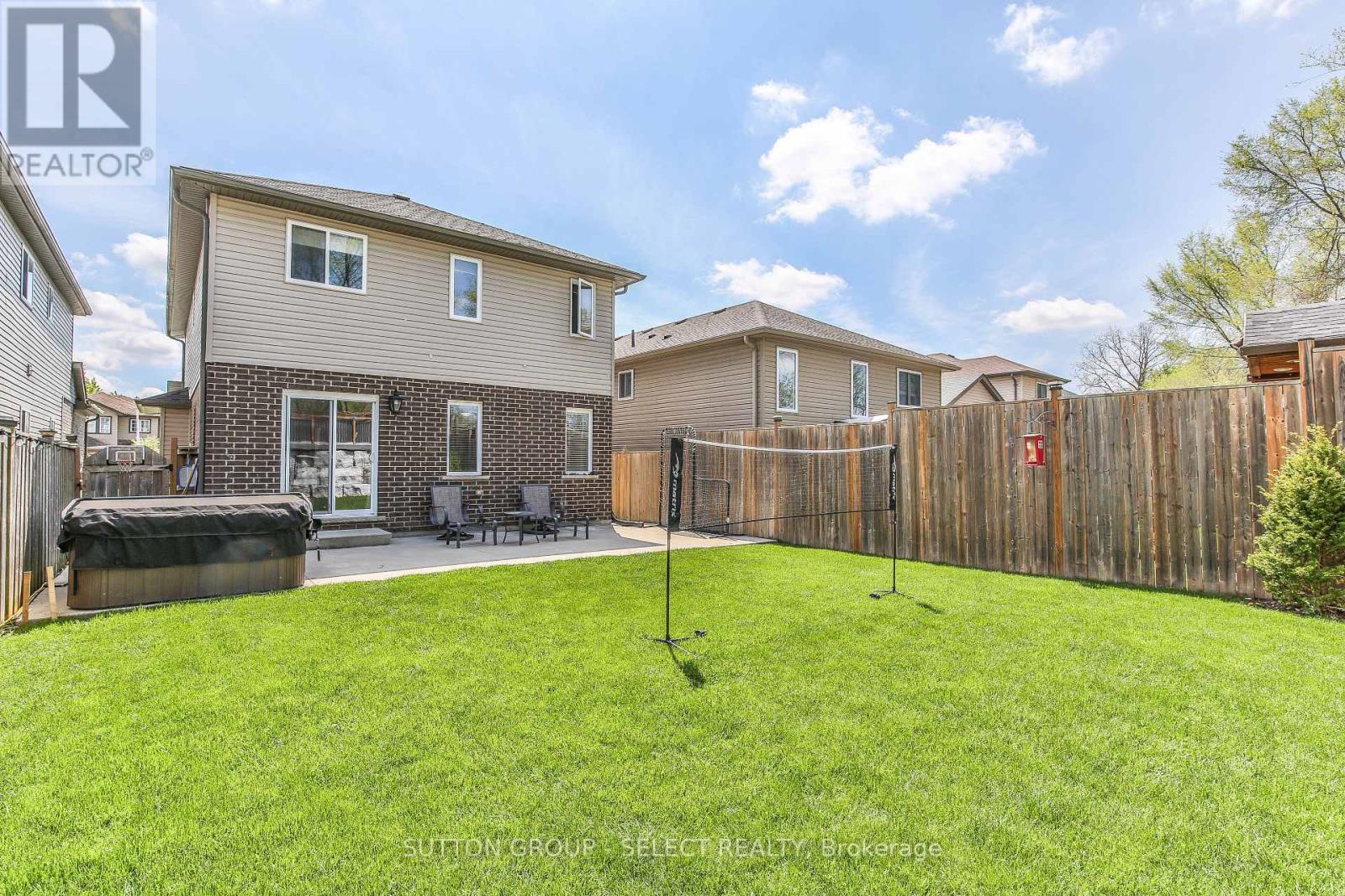 1884 Frederick Crescent, London East, Ontario  N5W 0A5 - Photo 38 - X12136505