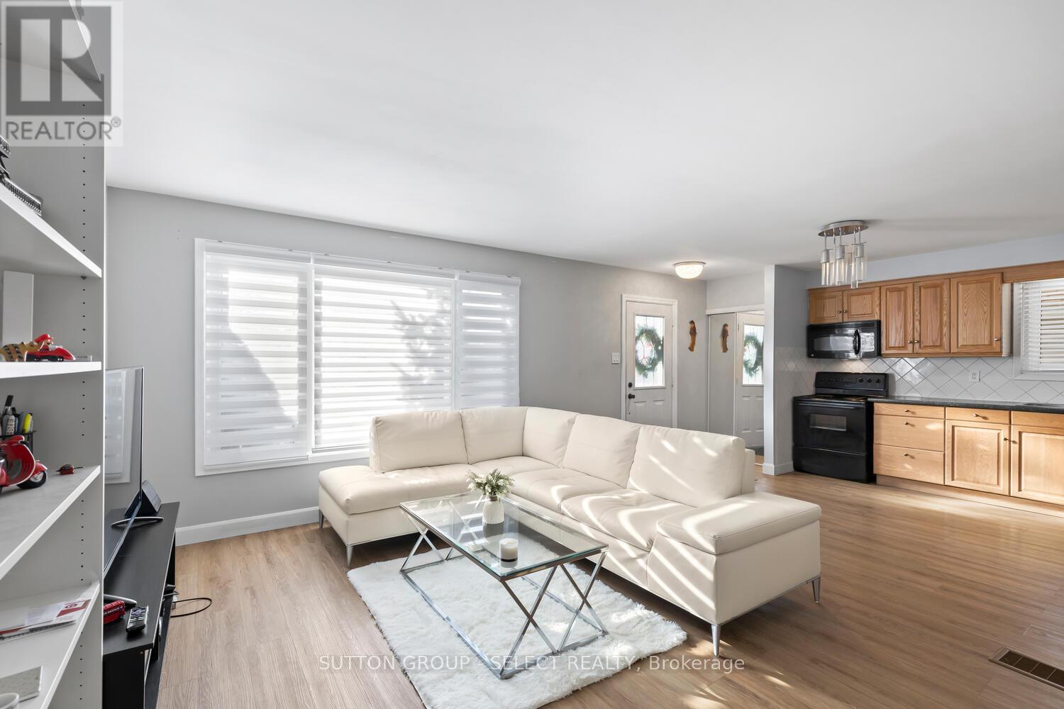 20 Dow Road, London South, Ontario  N6E 1E9 - Photo 10 - X12136585