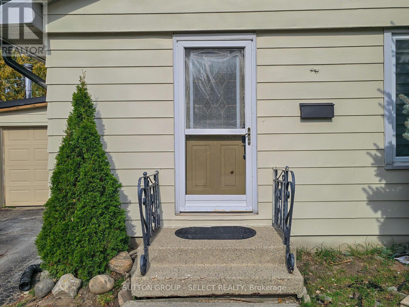 20 Dow Road, London South, Ontario  N6E 1E9 - Photo 3 - X12136585