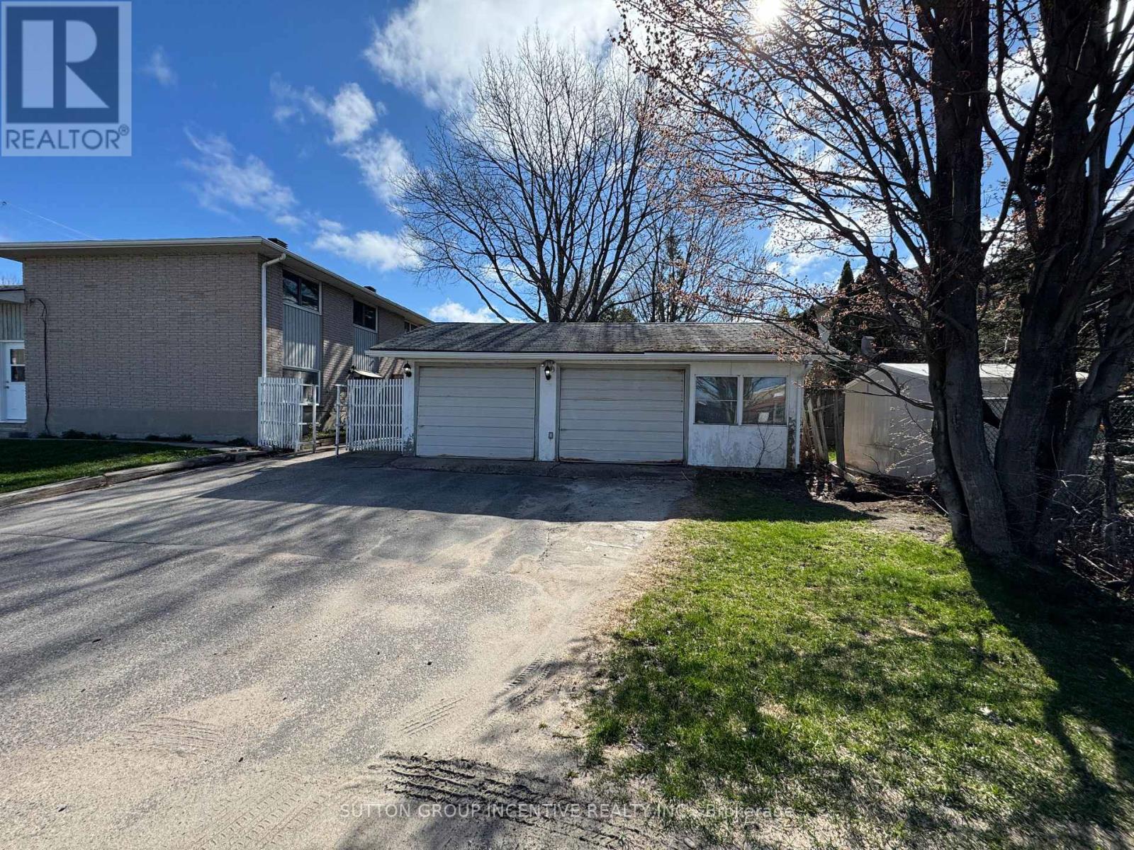 Property at 798 BIRCHWOOD ROAD image 3