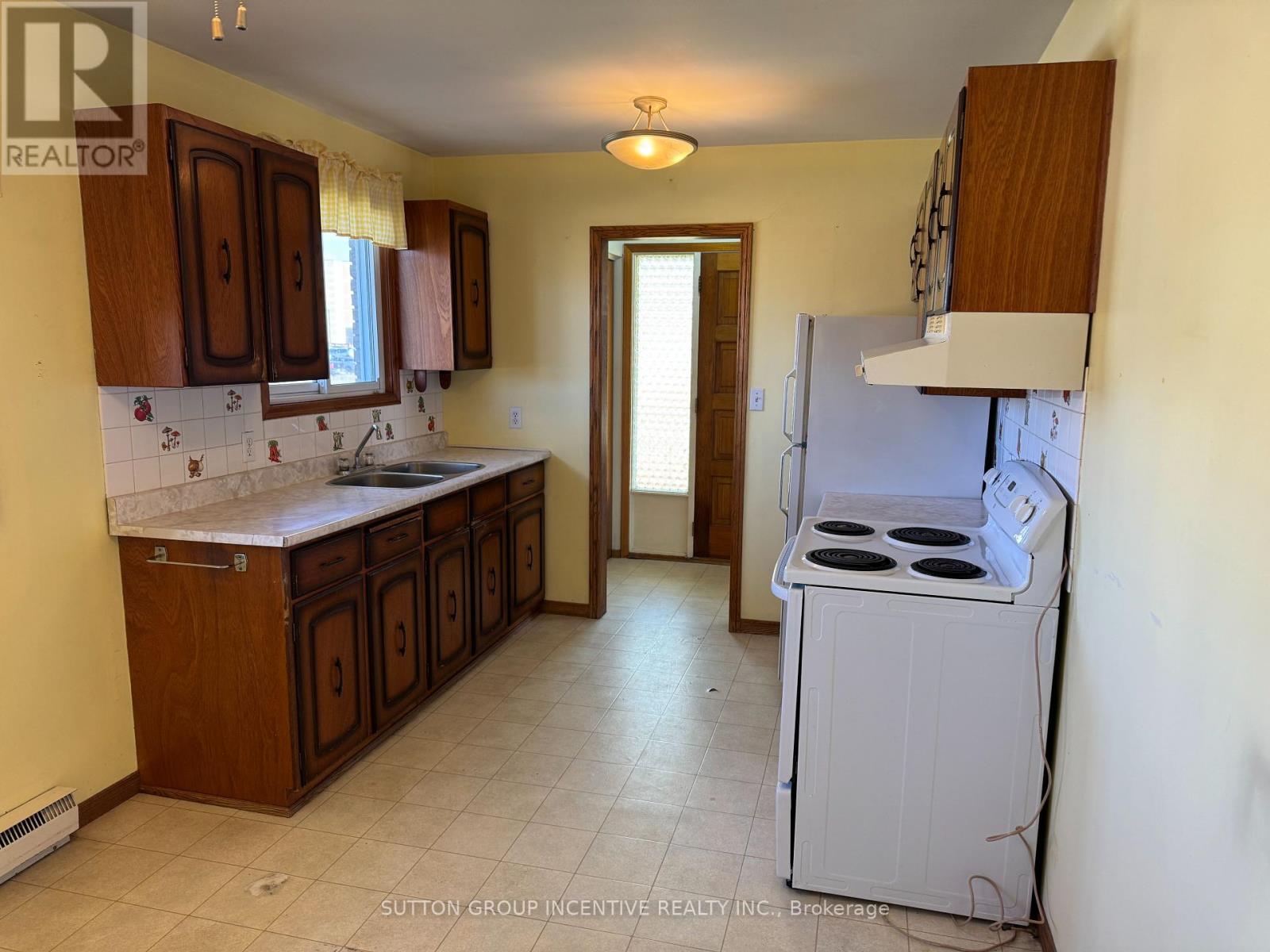 Property at 798 BIRCHWOOD ROAD image 5