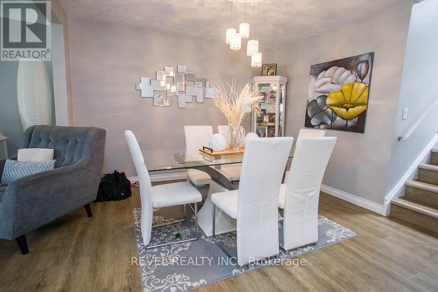 264b Bruce Street, Brantford, Ontario  N3S 4Z9 - Photo 7 - X12136338
