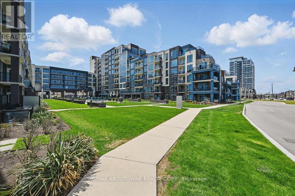 135 - 16 CONCORD PLACE, grimsby (grimsby beach), Ontario