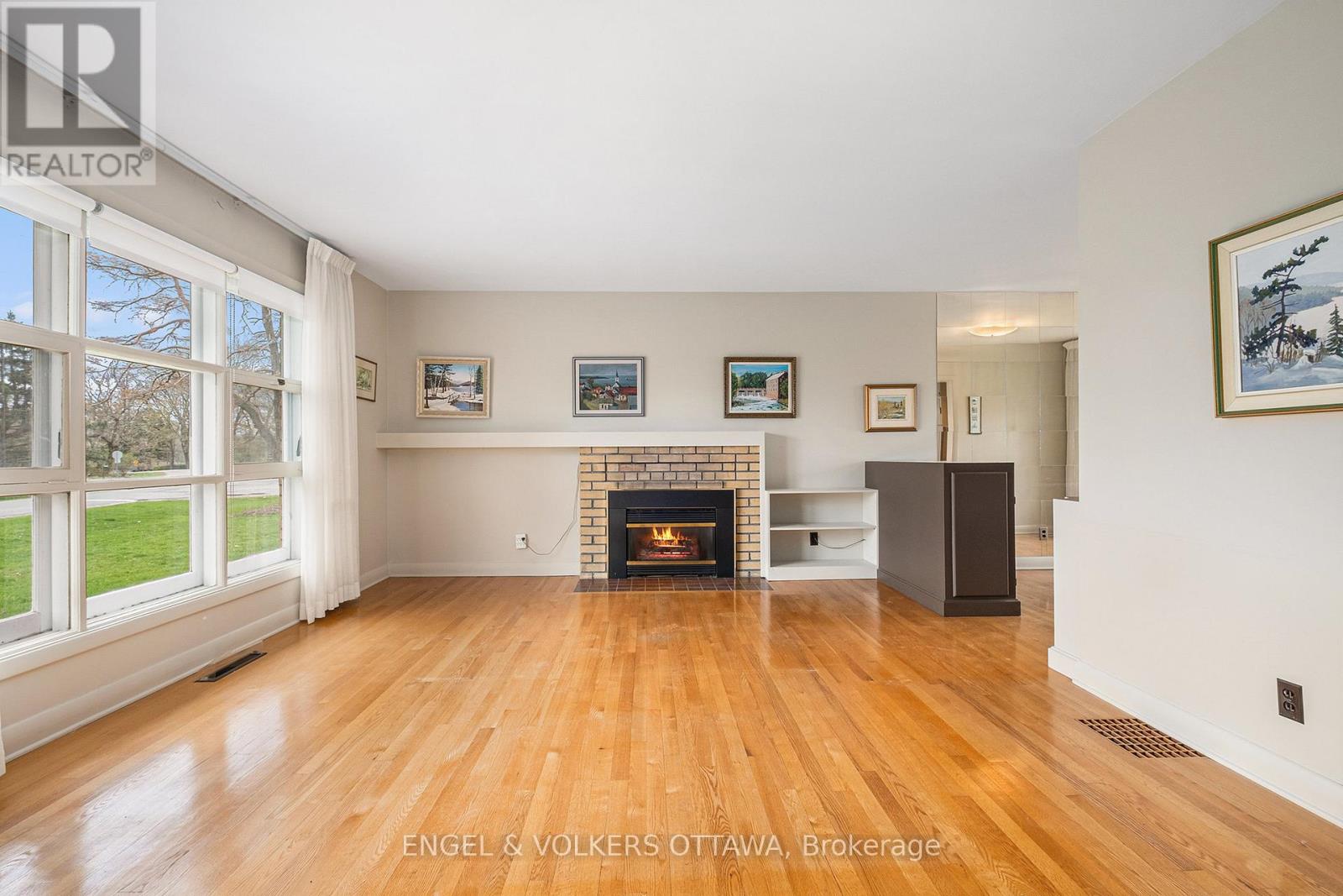 5491 West River Drive, Ottawa, Ontario  K4M 1G8 - Photo 5 - X12136540