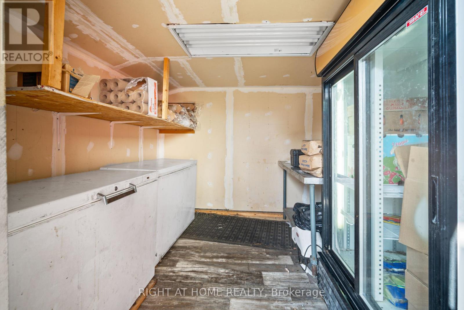 58 Bridge Street, Carleton Place, Ontario  K7C 2V3 - Photo 17 - X12136599