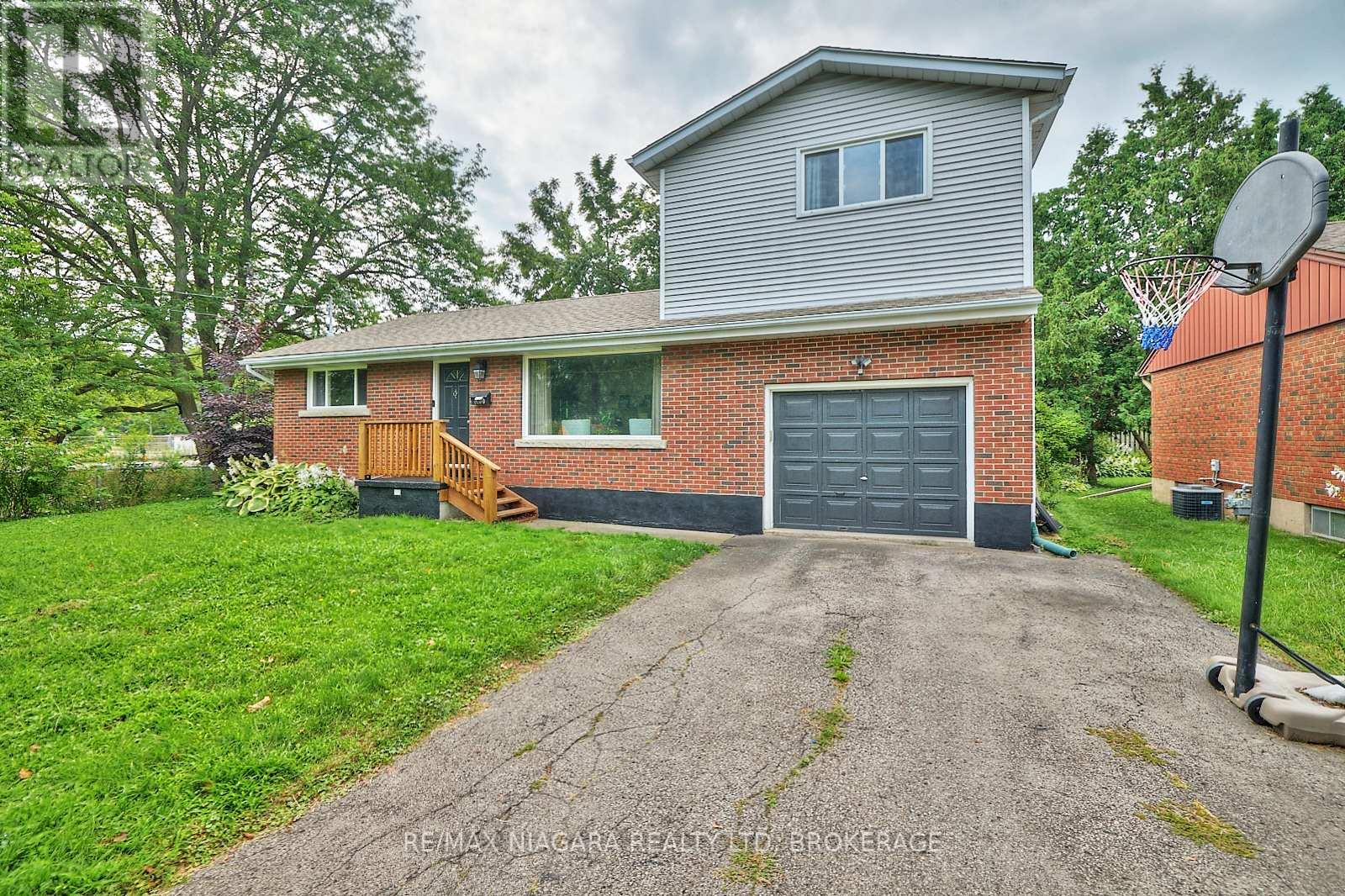 6100 Sidney Street, Niagara Falls, Ontario  L2E 3A1 - Photo 4 - X12136596