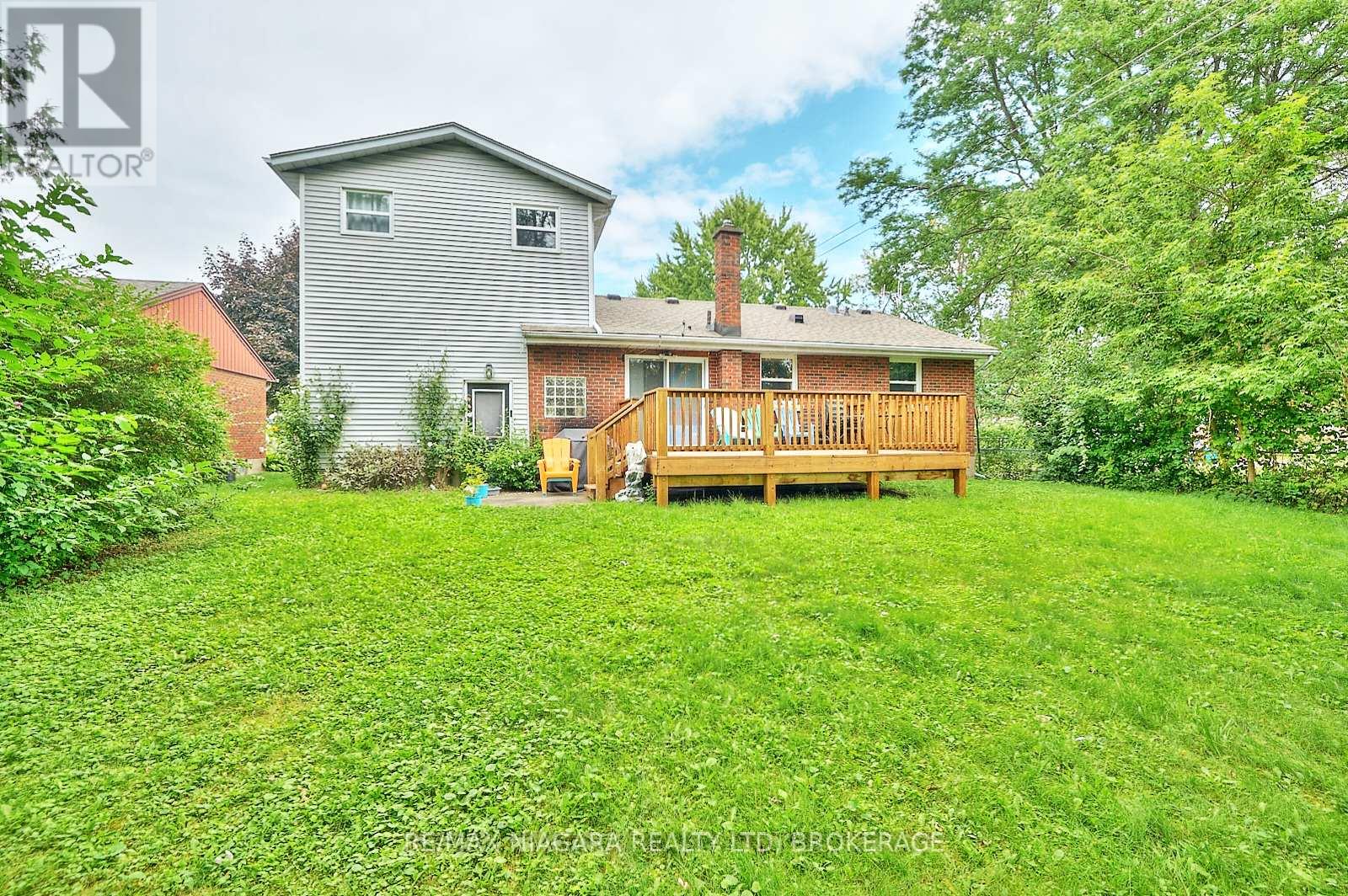 6100 Sidney Street, Niagara Falls, Ontario  L2E 3A1 - Photo 5 - X12136596