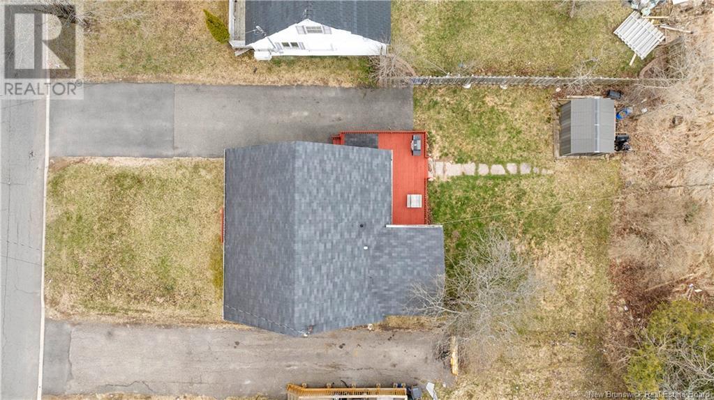Property at 104 Broadway Avenue image 3