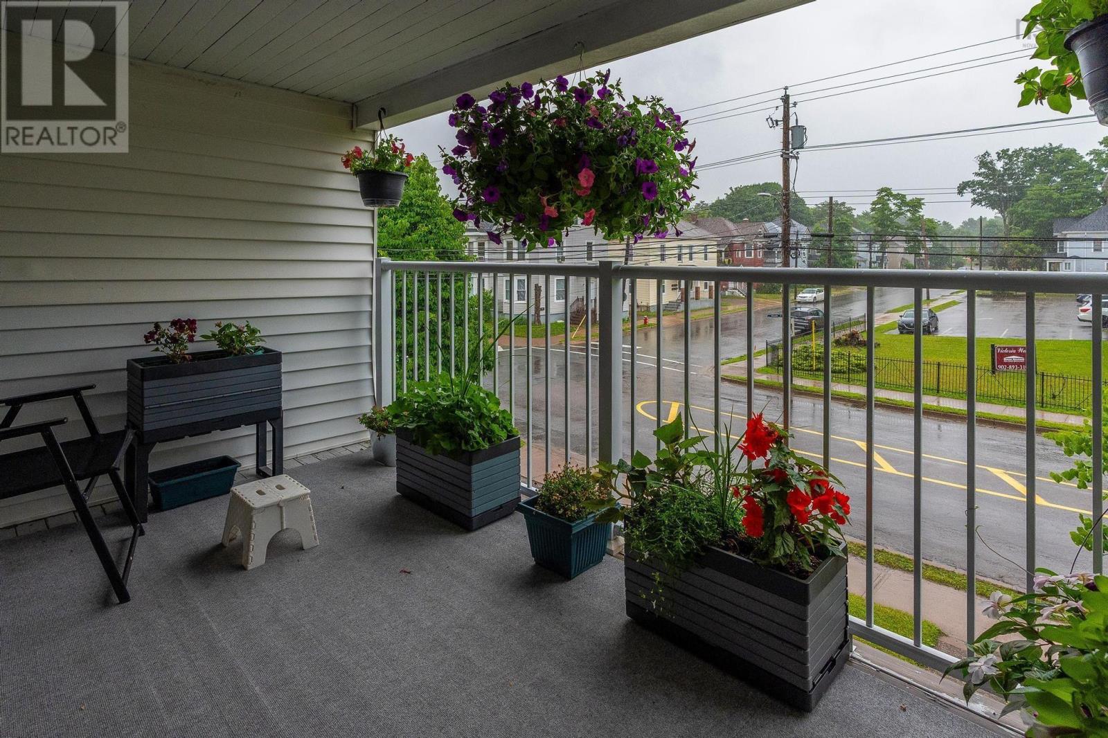 92 Willow Street, Truro, Nova Scotia  B2N 4Z6 - Photo 3 - 202506807