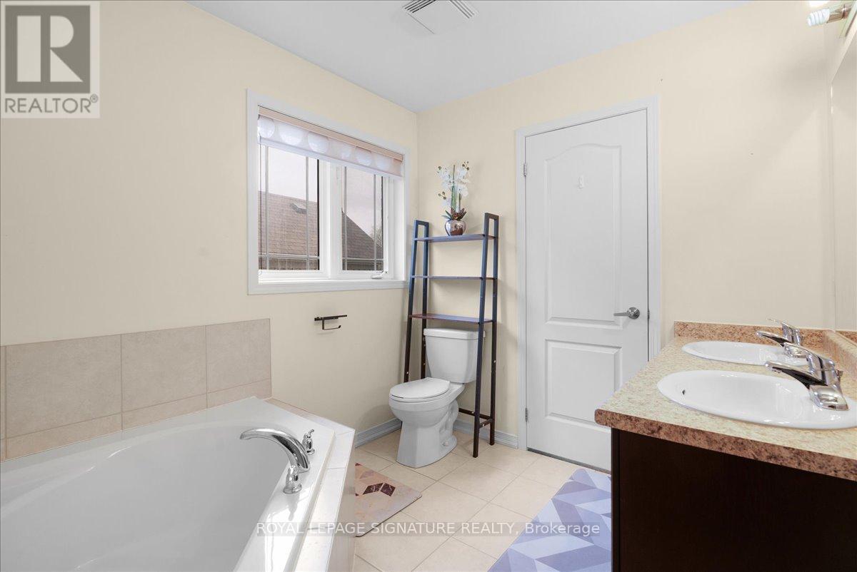 2190 Webster Boulevard, Innisfil, Ontario  L9S 0E3 - Photo 20 - N12134116