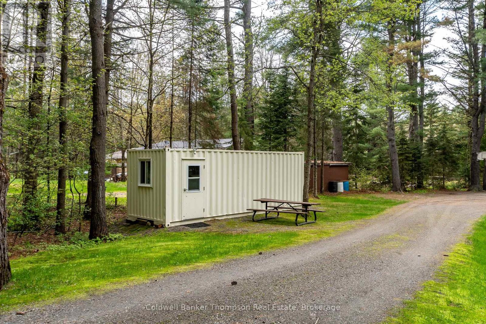 553 Balsam Chutes Road, Huntsville, Ontario  P0B 1L0 - Photo 33 - X12136465