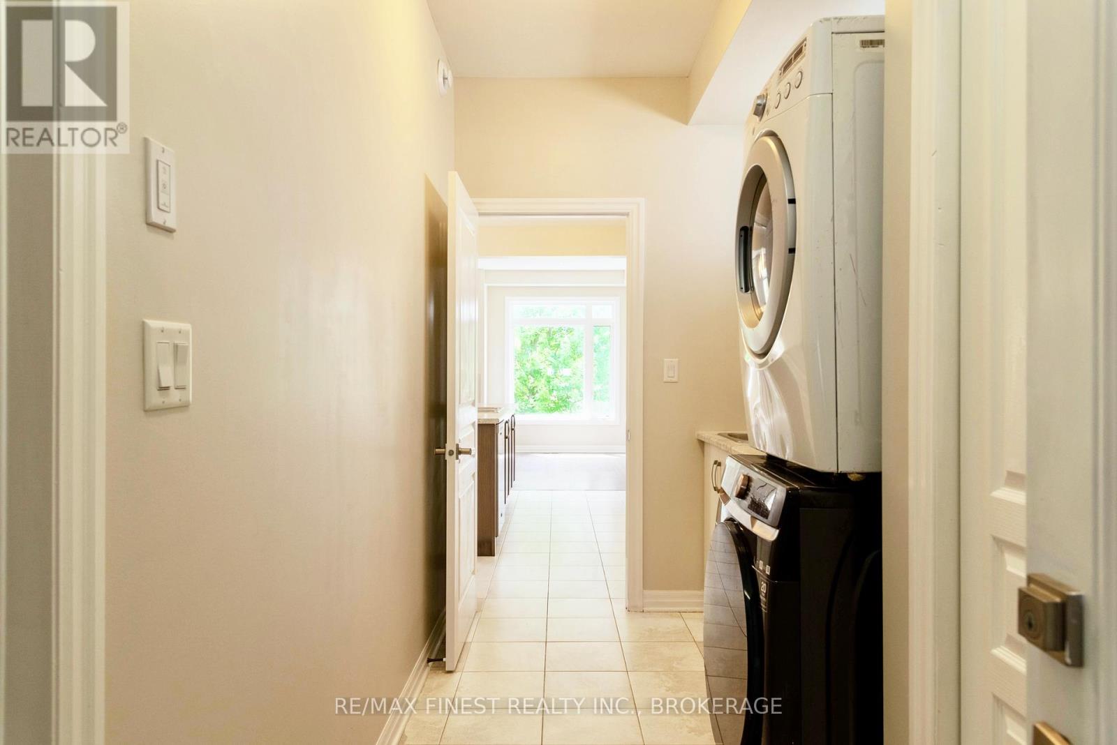 1085 Woodhaven Drive, Kingston (City Northwest), Ontario  K7P 0H7 - Photo 12 - X12136508