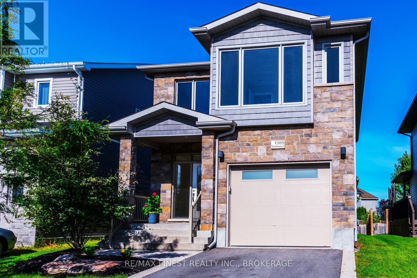 1085 Woodhaven Drive, Kingston (City Northwest), Ontario  K7P 0H7 - Photo 3 - X12136508