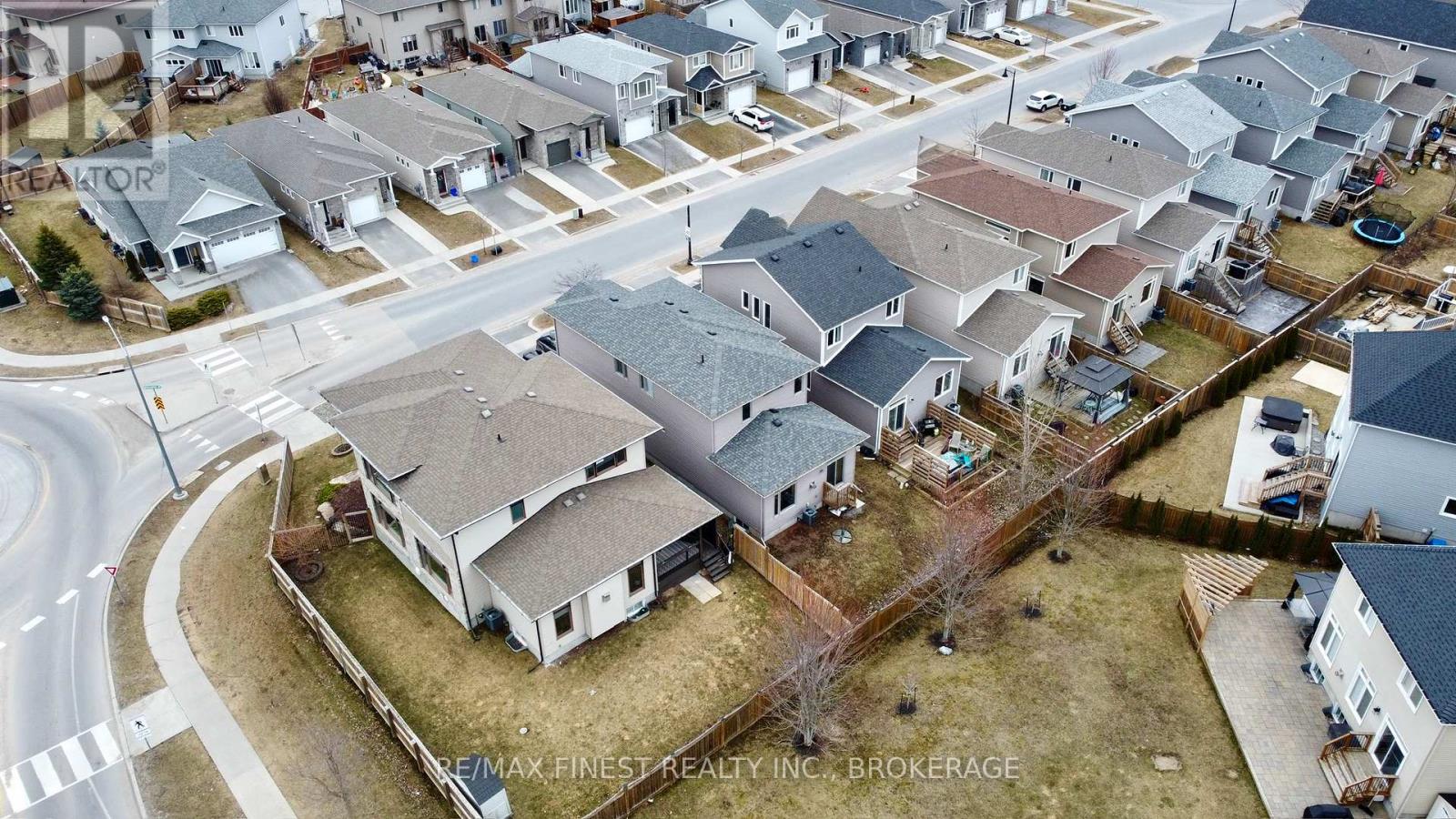 1085 Woodhaven Drive, Kingston (City Northwest), Ontario  K7P 0H7 - Photo 39 - X12136508