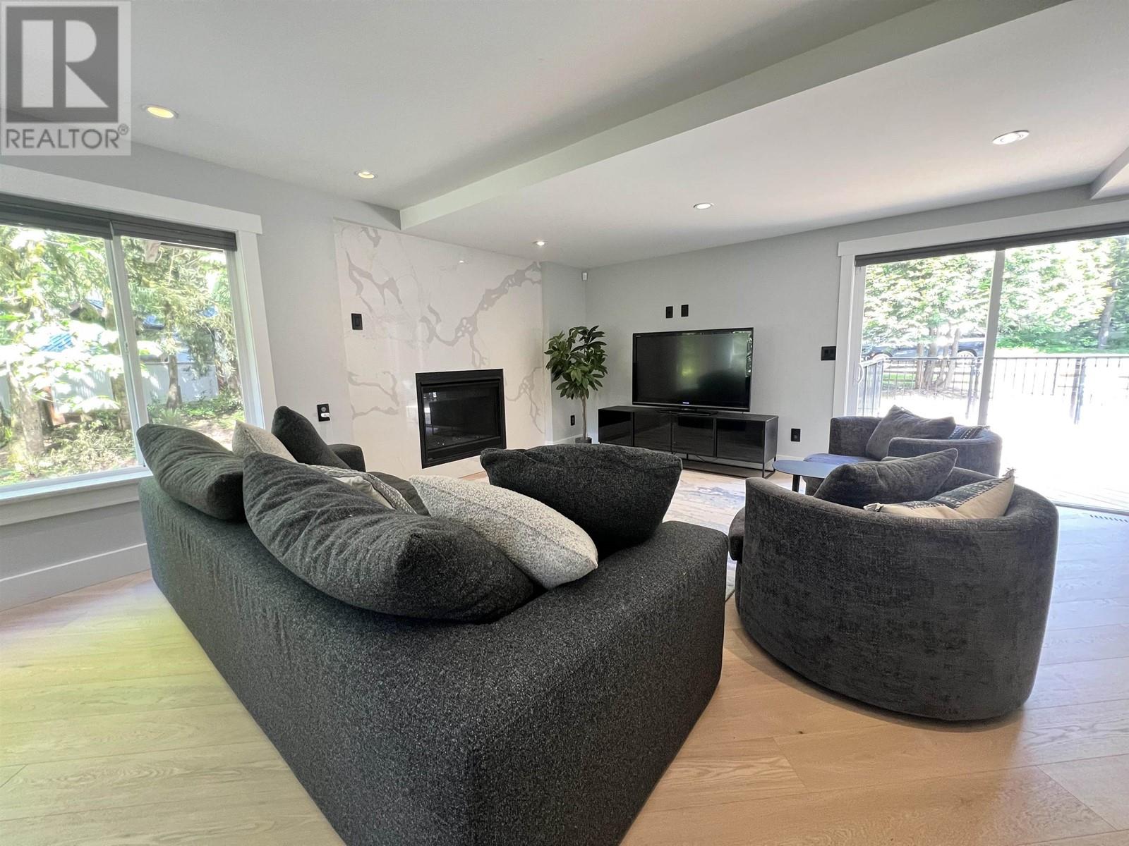 25011 Ferguson Avenue, Maple Ridge, British Columbia  V2W 1H4 - Photo 36 - R2971725